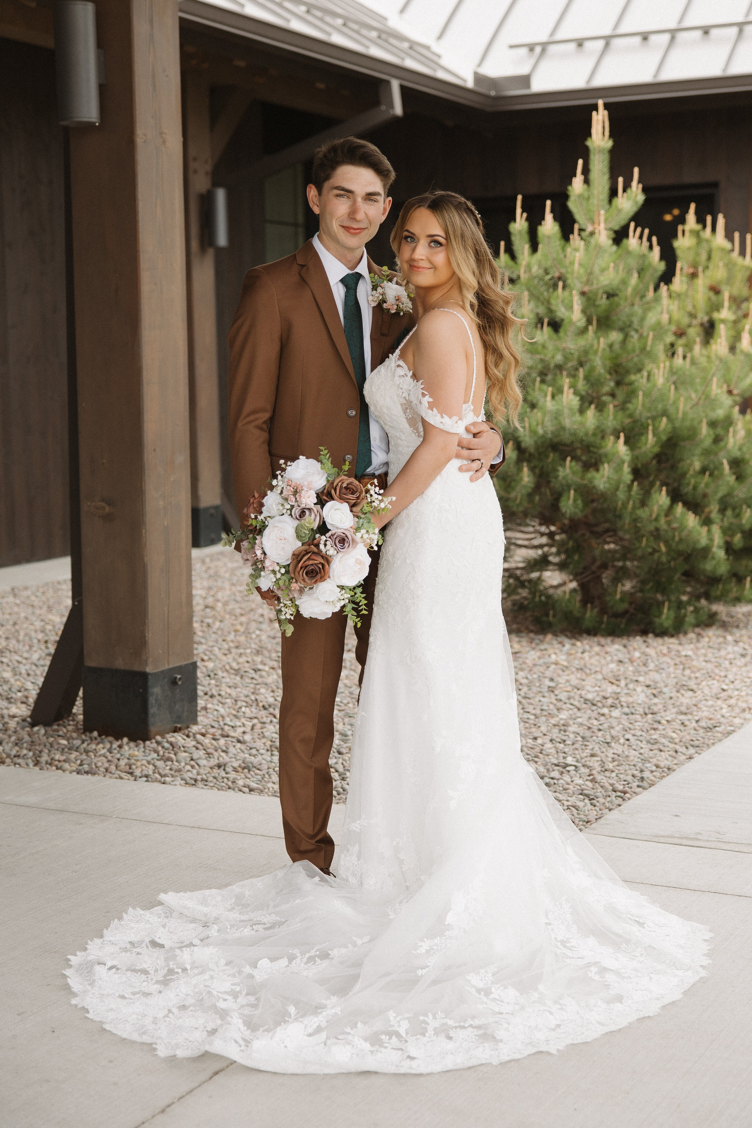Jennifer & Ethan. Photographer Stanislav Antonov
