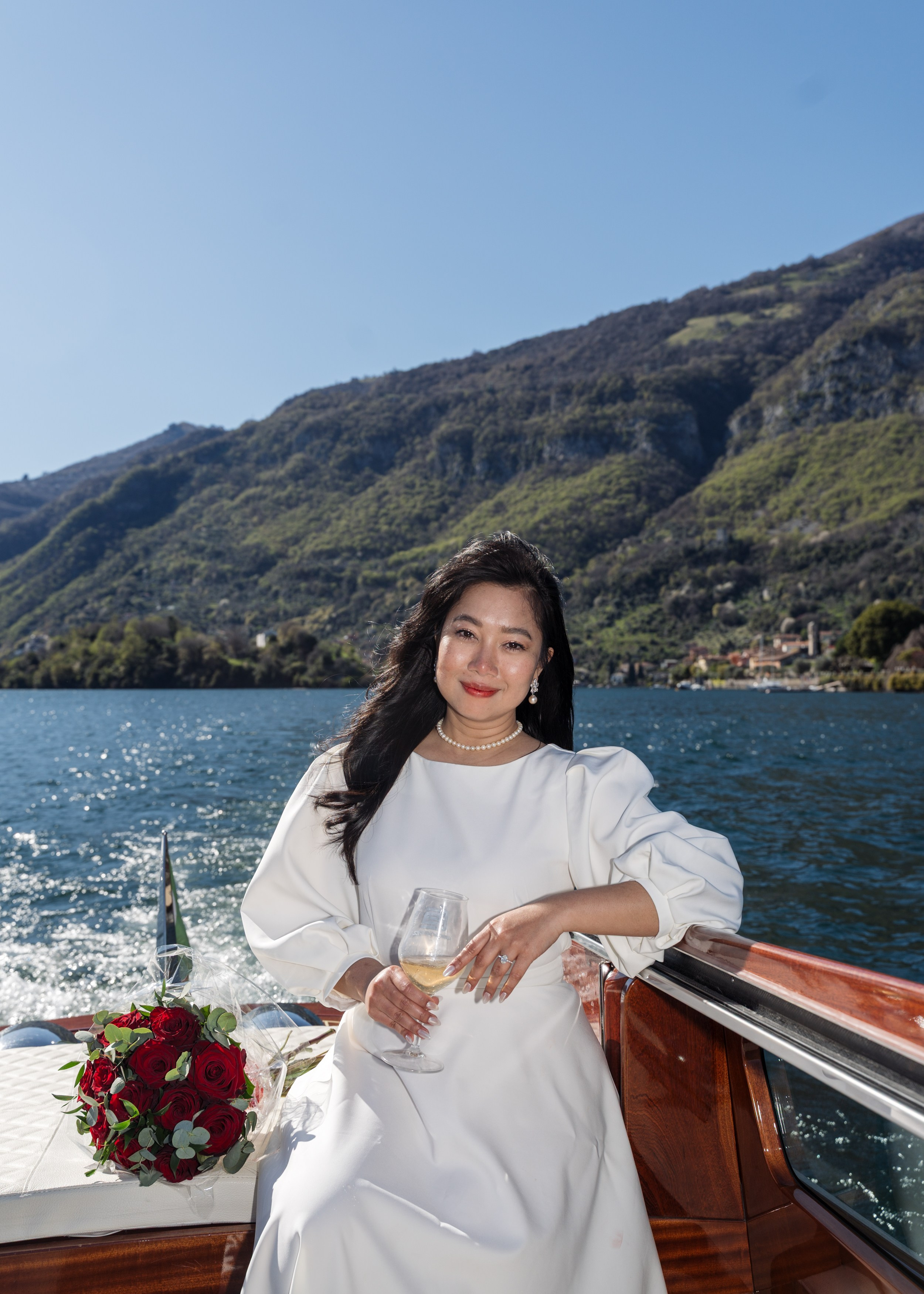 Secret Proposal on a Boat in Lake Como. Proposal Photographer in Lake Como