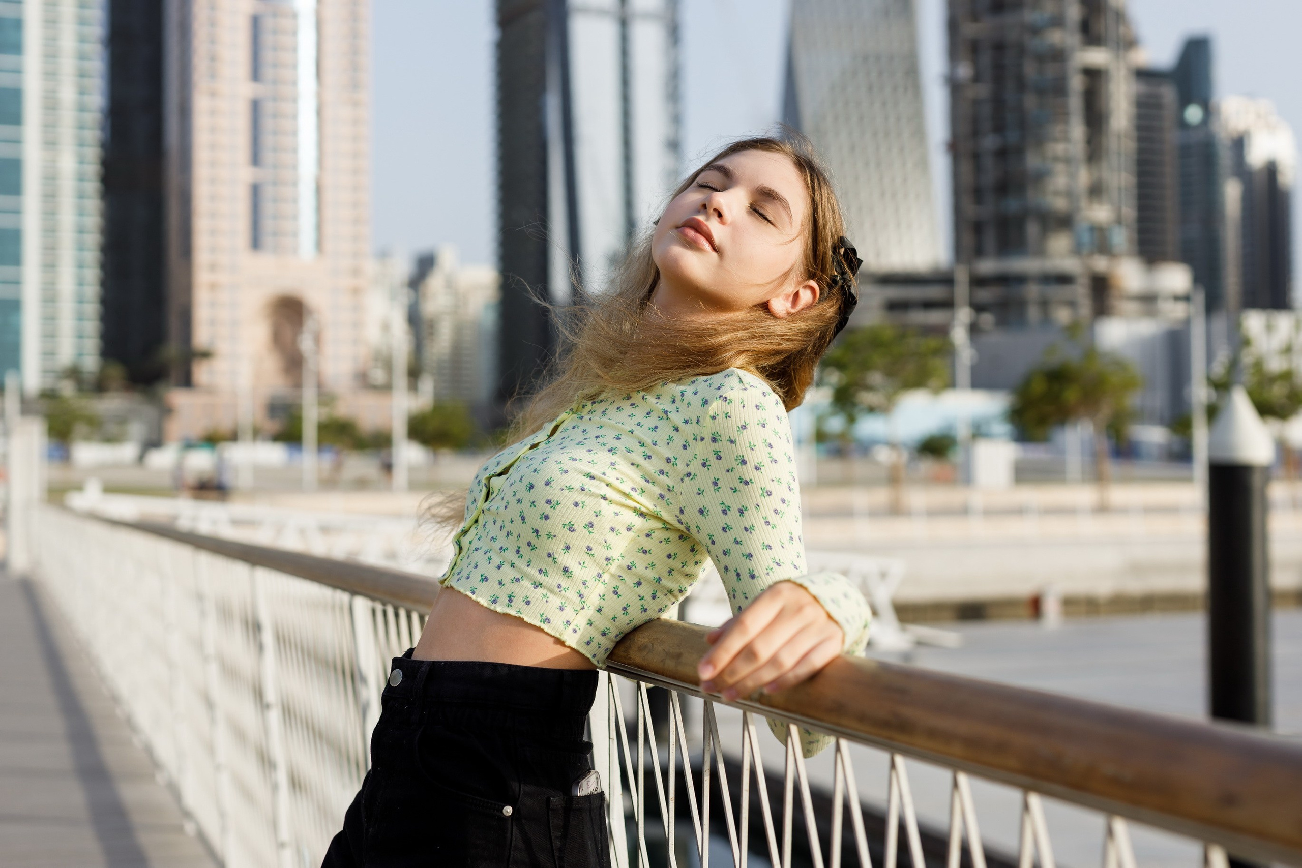 Dubai street style. Photographer Anna Curly | Weddings and Events in Dubai