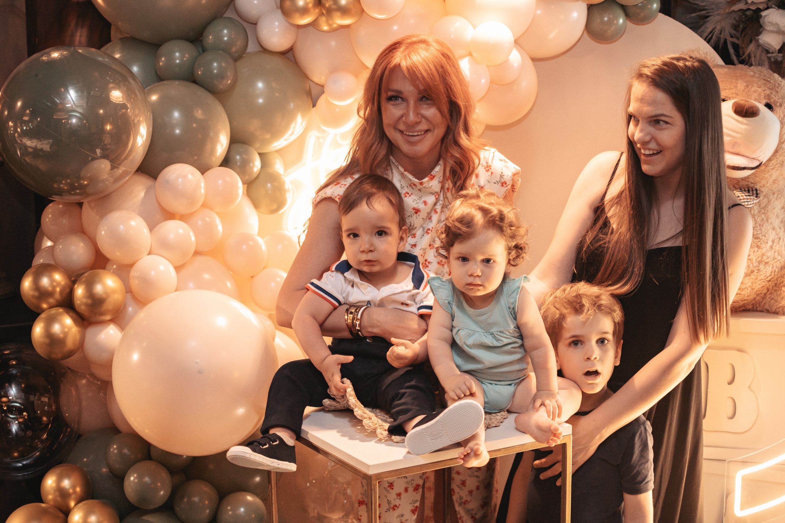 Lazar, krštenje i rođendan. BambinaaPhotography