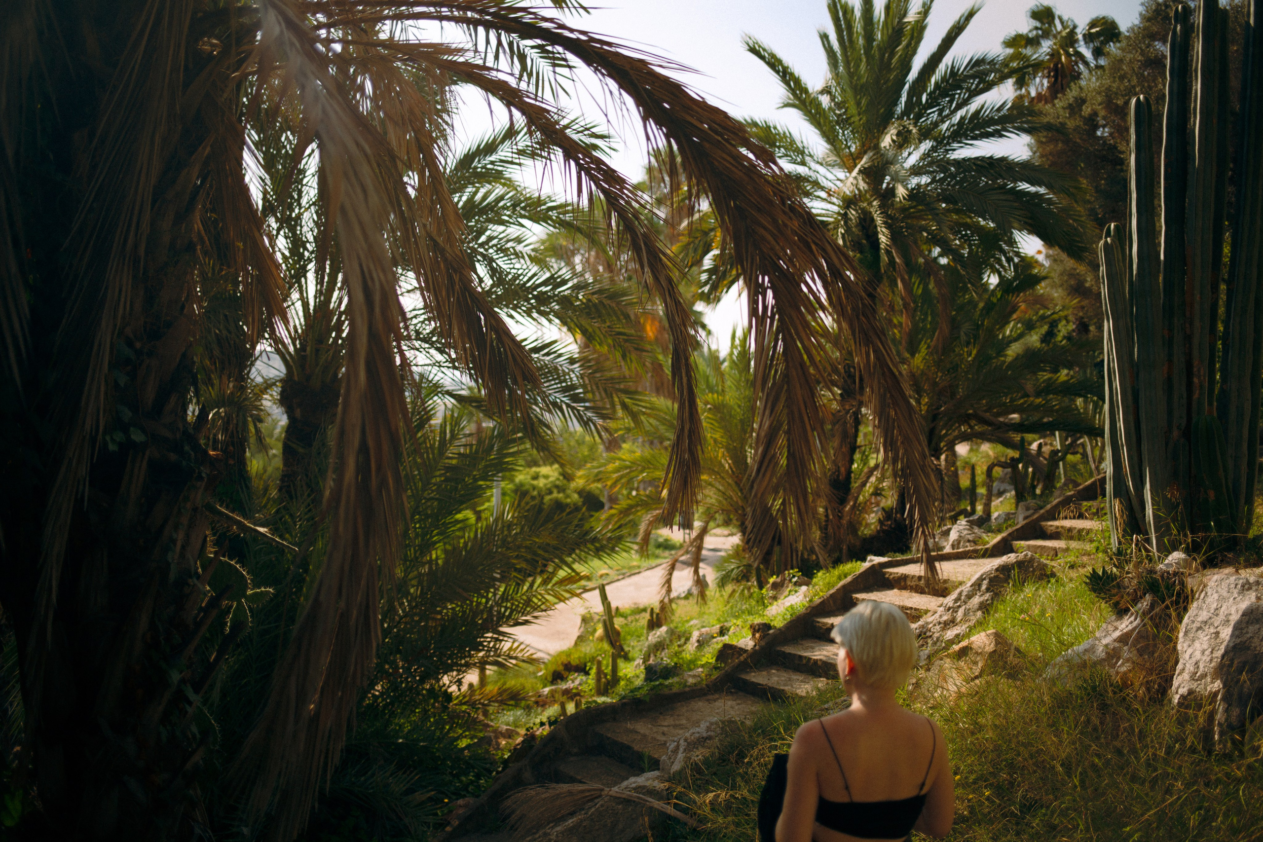 An artistic girl in nature. Marina Kálcheva — Photographer, Videographer & Visual Artist in Barcelona