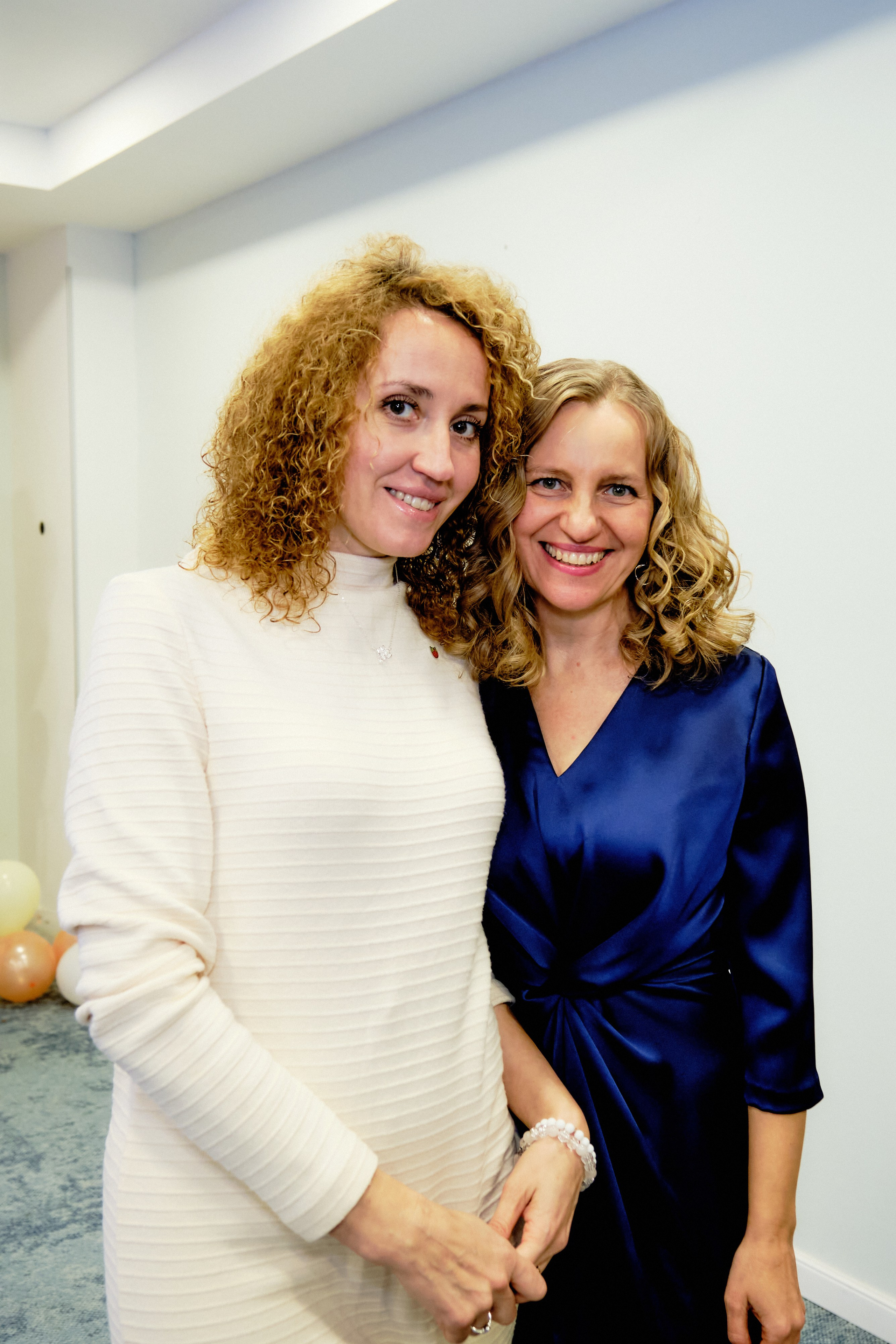 Фоторепортаж з благодійного Новорічного балу у Чорногорії. Портретний фотограф Альона Новгородцева