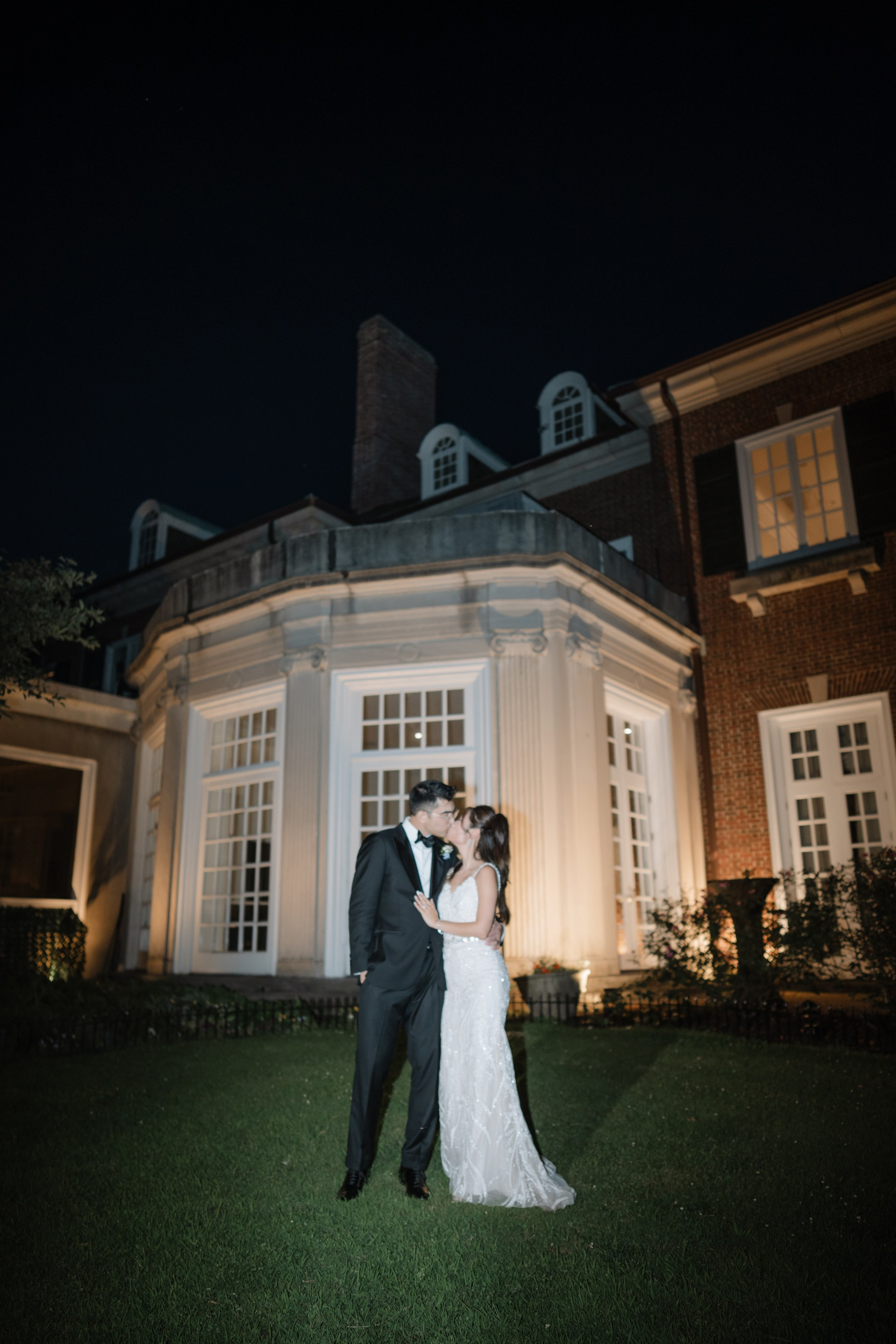 A stunning wedding with Asian style. Portrait and wedding photographer in New York