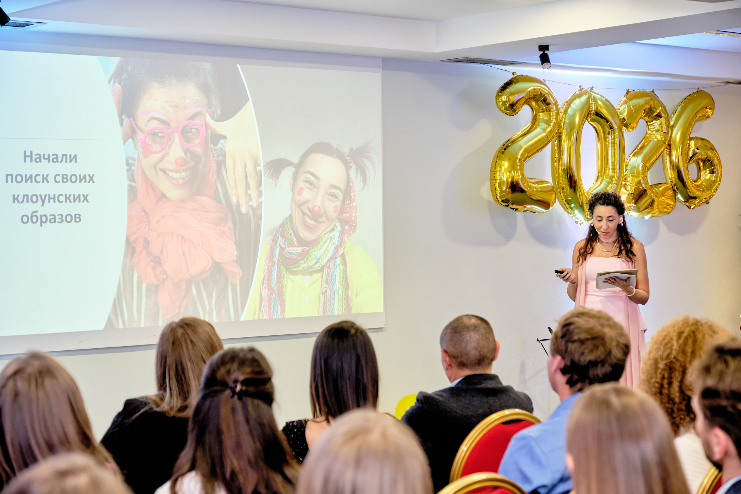 Фоторепортаж з благодійного Новорічного балу у Чорногорії. Портретний фотограф Альона Новгородцева