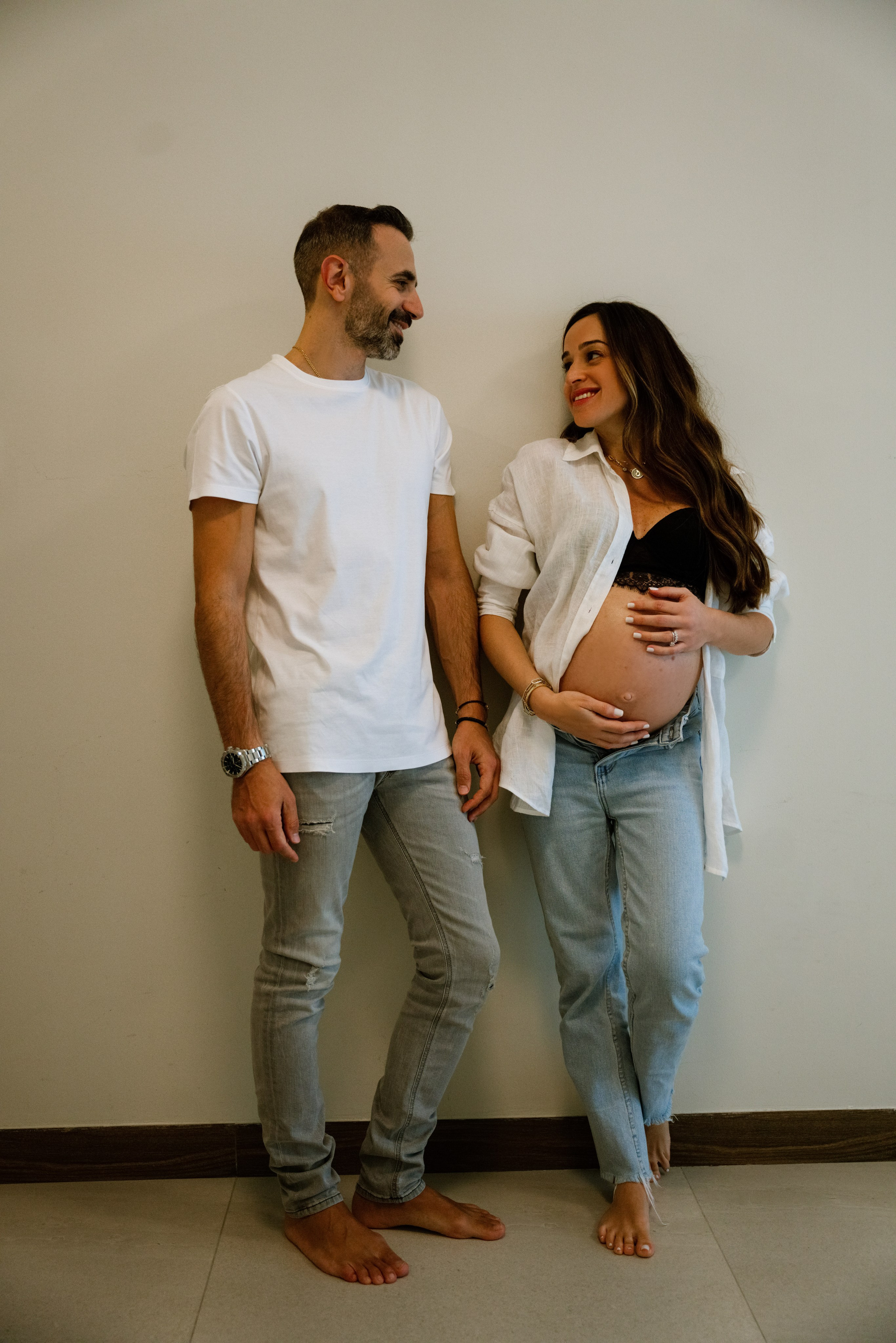 Cozy home session. Angela Iakovleva — Family Photographer in Dubai