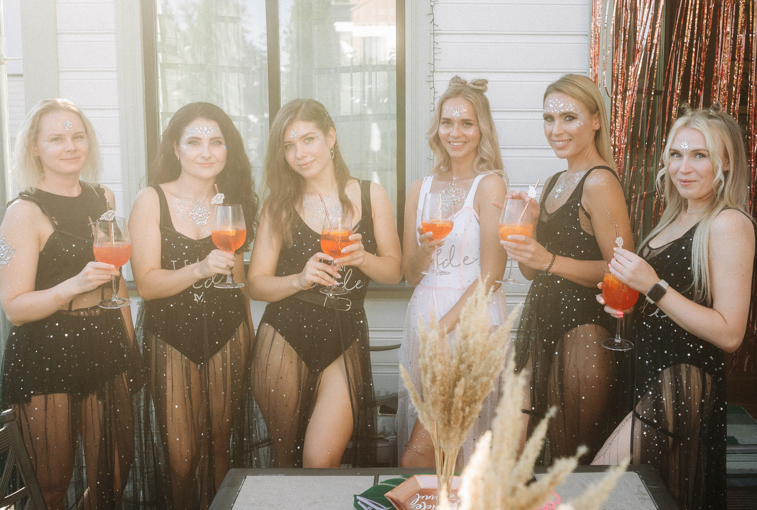 Coachella-themed Bachelorette Party. Couple and Family Photographer in Tallinn, Sasha Kaloshin