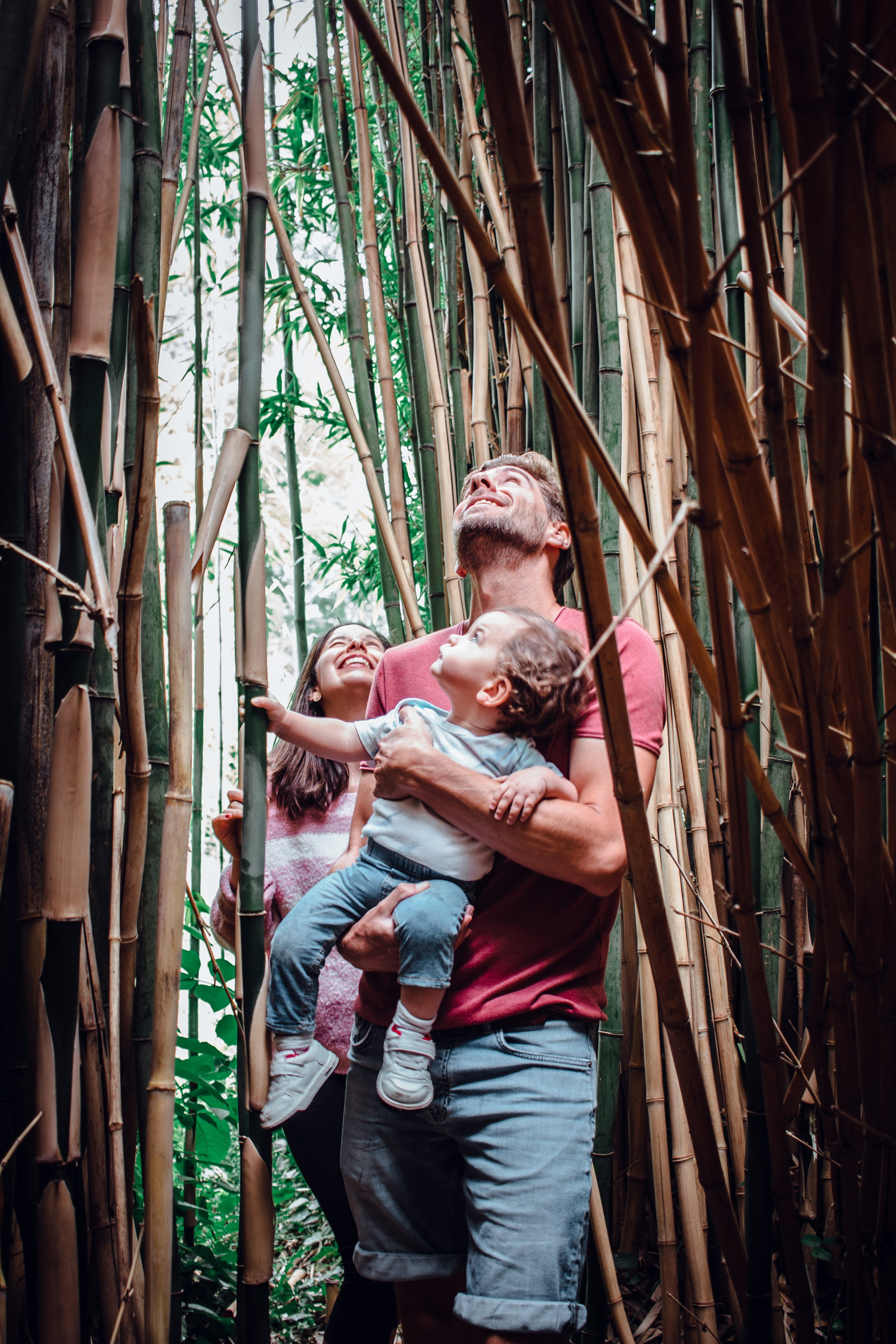 Séance photo de famille avec bébés en bas âge, studio photo près de Poitiers