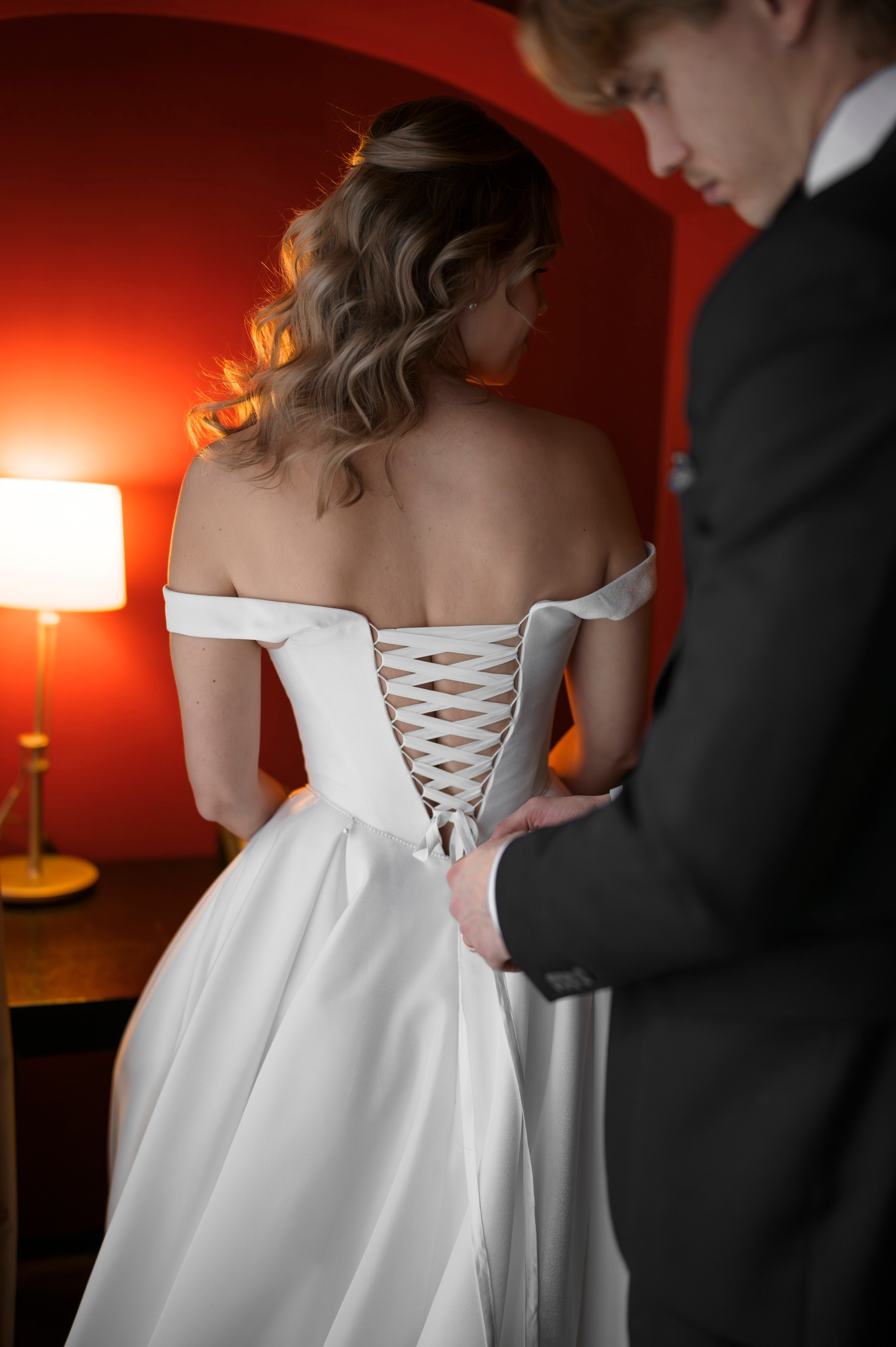 Свадебные сборы в отеле. Фотограф Таллинн — свадьба |семья | lovestory