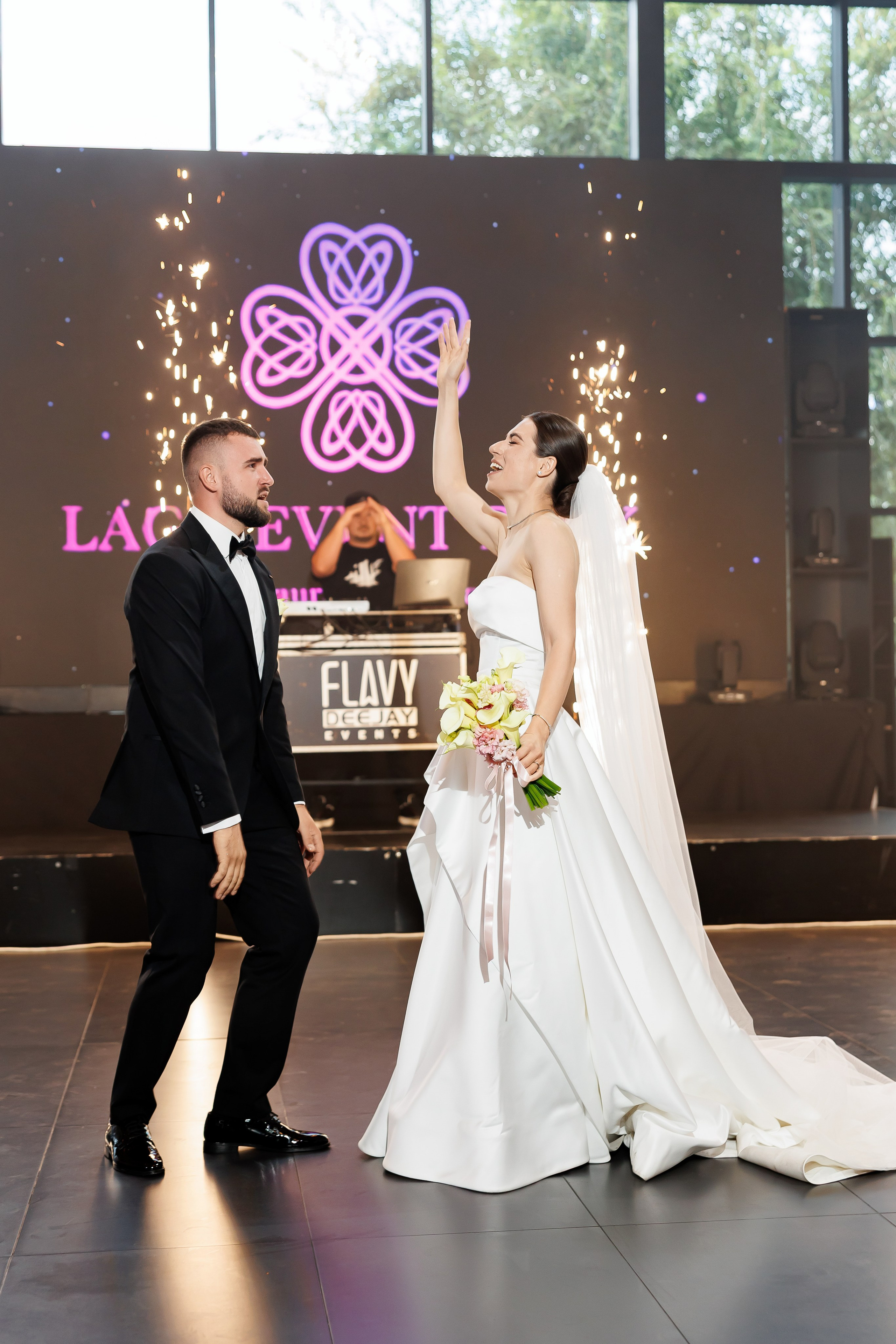 Gabriel & Evelina — Lago — Wedding Day. Servicii Foto și Video 067188353