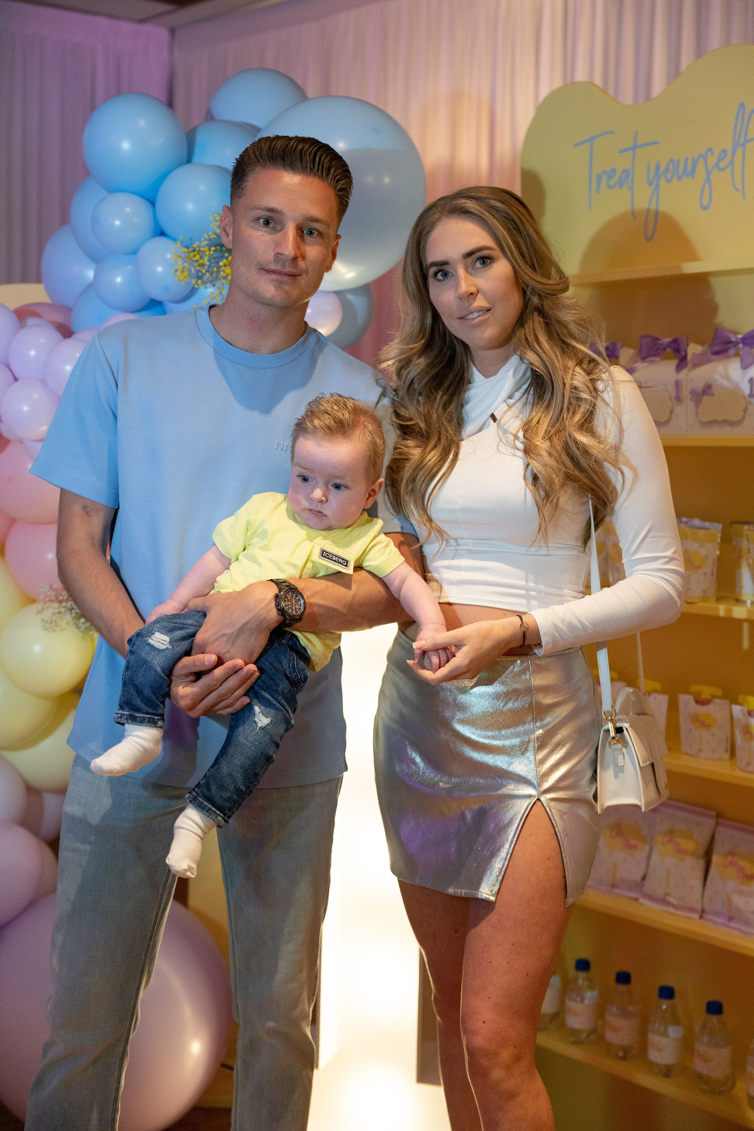 1 st Birthday. Portrait and Family Photographer in Netherlands