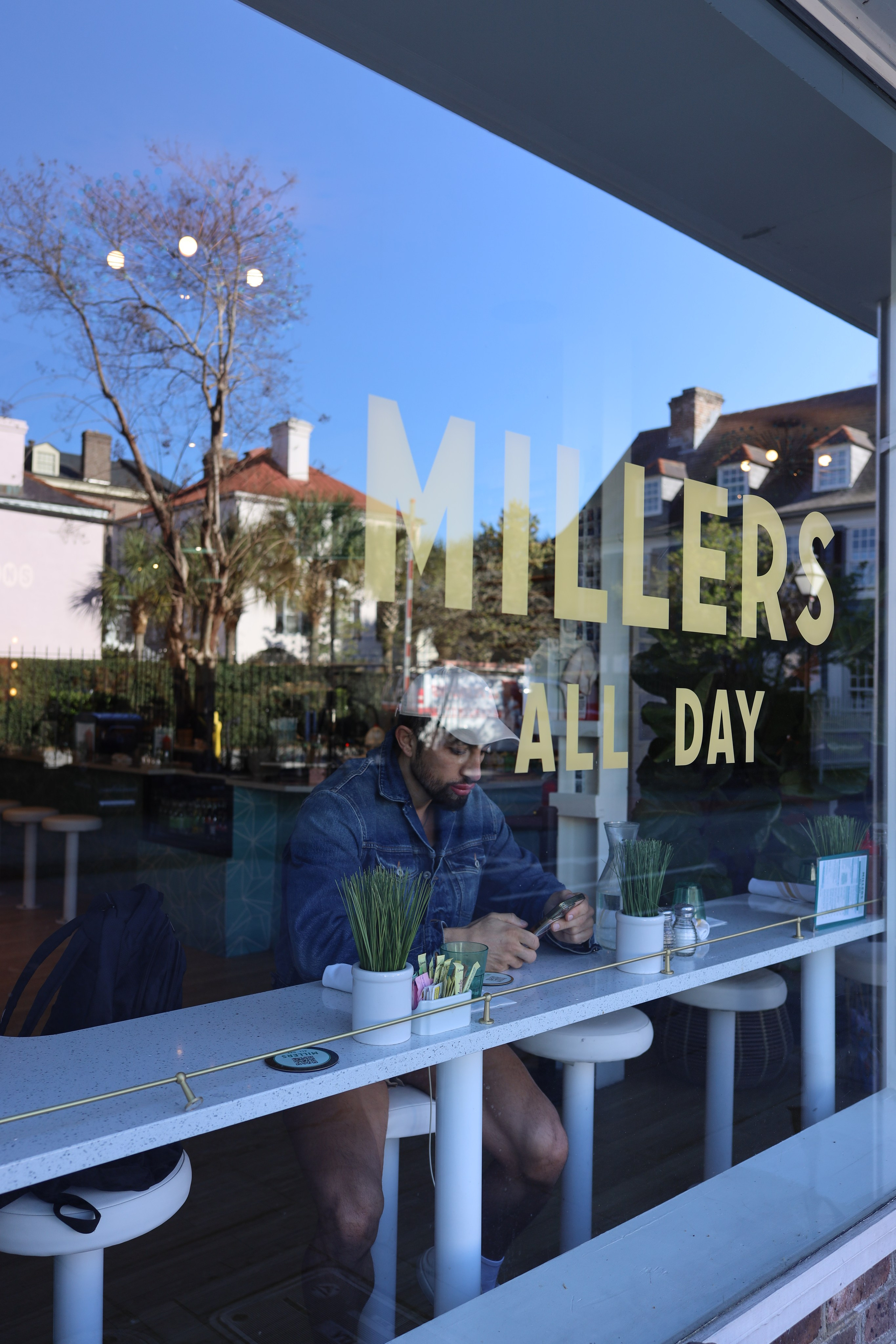 Colour. Sonny Photos