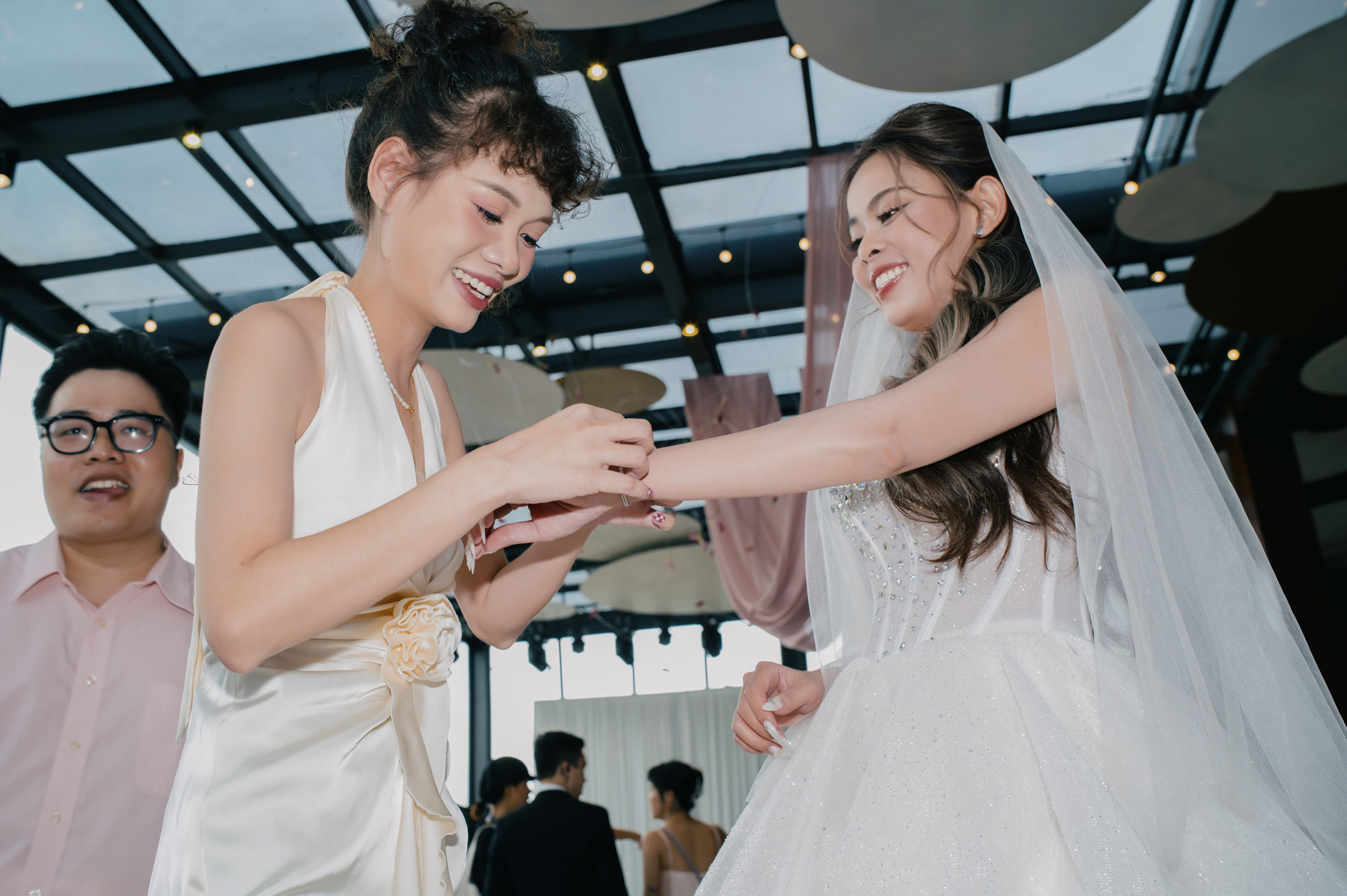 D & K / Wedding Journalism. Nhiếp ảnh gia đám cưới hàng đầu tại Thành Phố Hồ Chí Minh