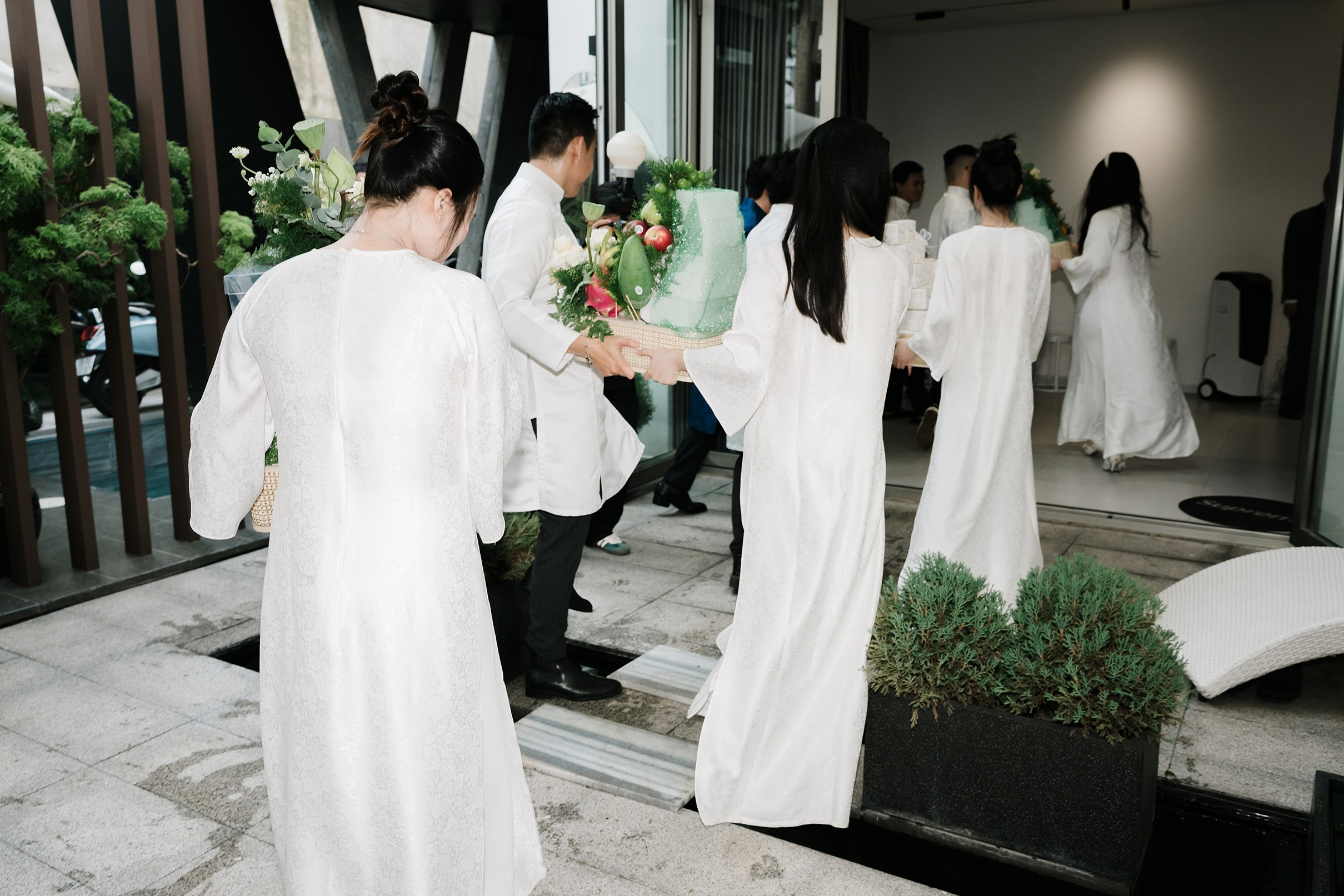 Engagement | NHI + LUAN & LINH + QUY. Saigon Wedding Present | Art Beyond Moments