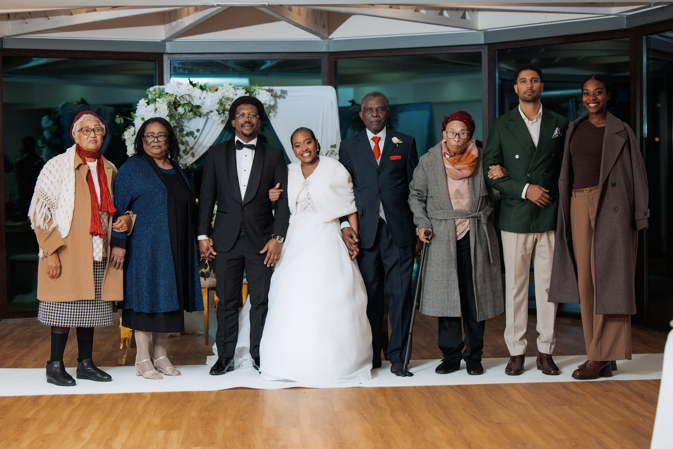 Nawik e Ethson. Fazemos o seu casamento ser lembrado por gerações