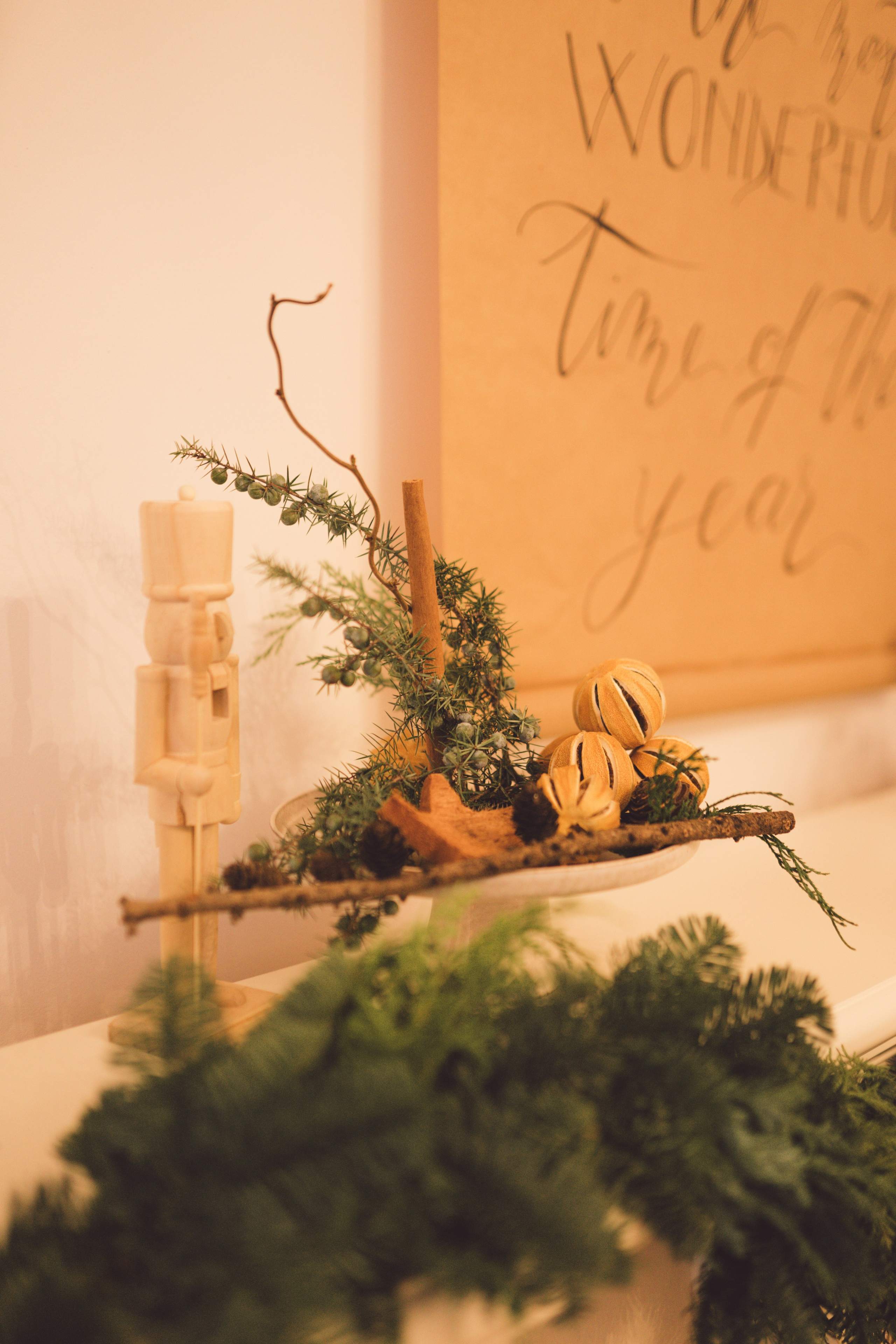 Fotografie de Eveniment Brașov: Povești Vizuale | Mădălina Beda. Madalina Beda- Artist vizual, fotograf, doula la nastere, consultant babywearing Brasov si in toata tara