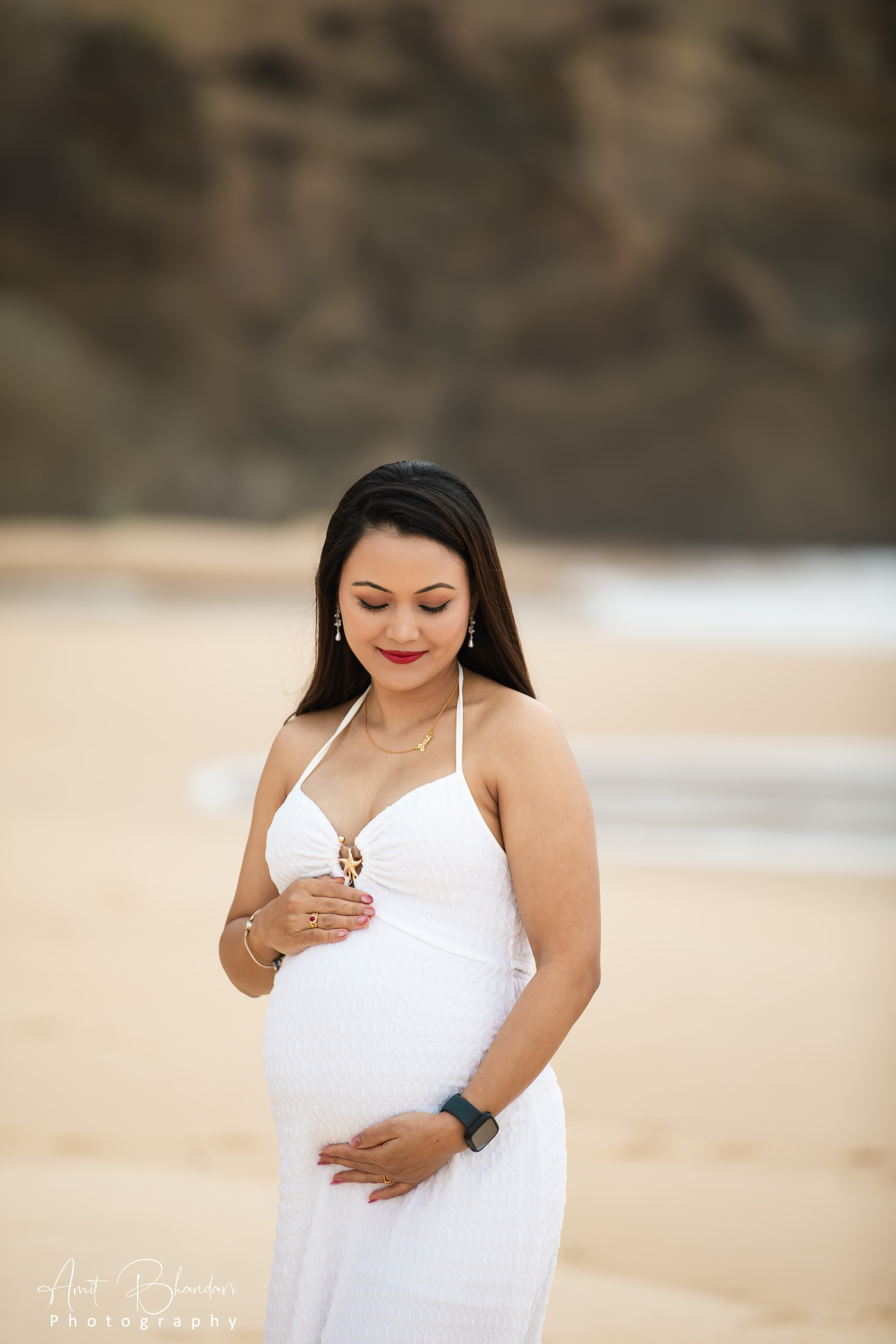 Outdoor Maternity Photoshoot. Freelance Photographer in Newcastle & Central Coast