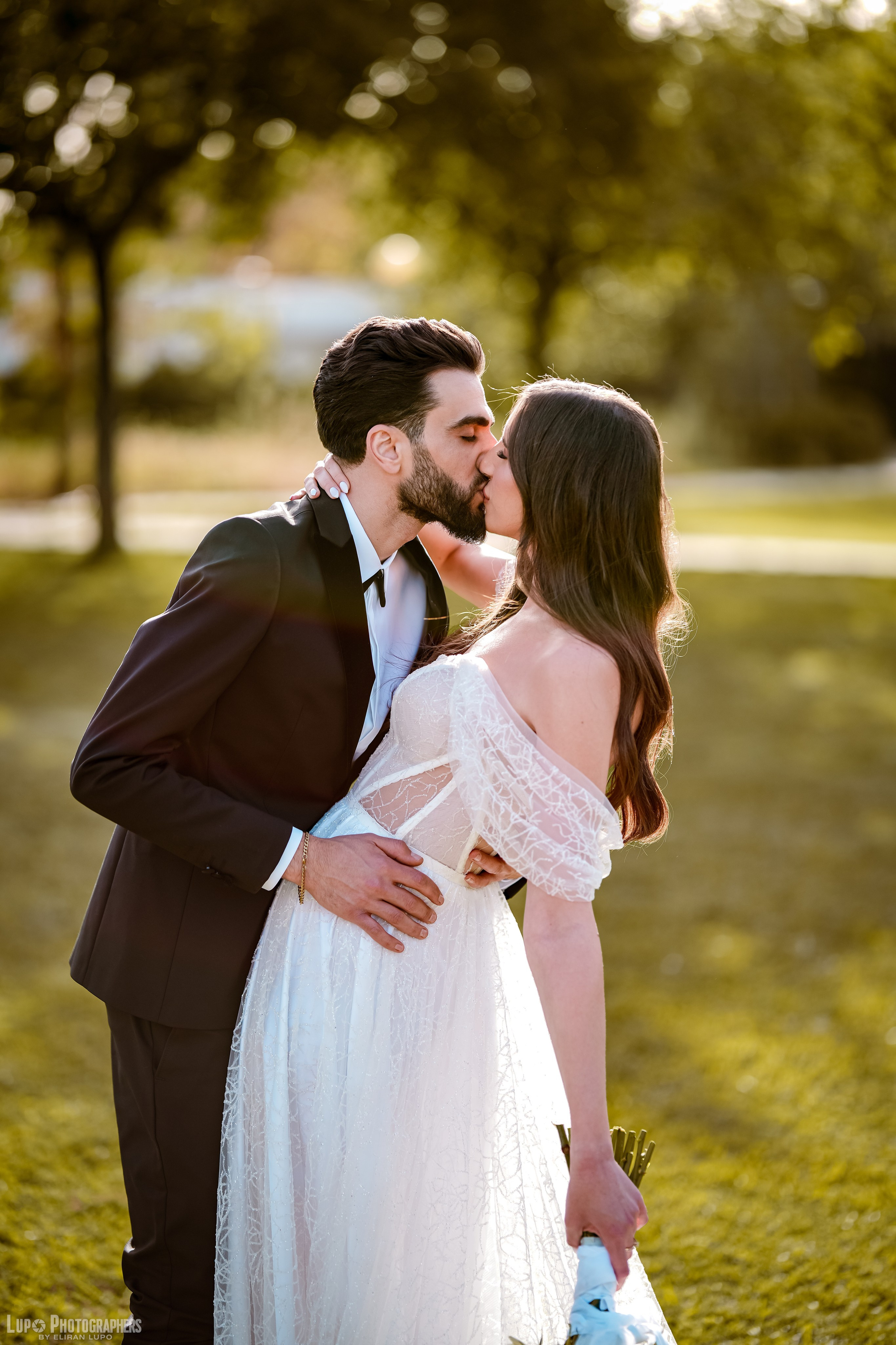 ראשי. לופו צלמים — צילום חתונות ואירועים