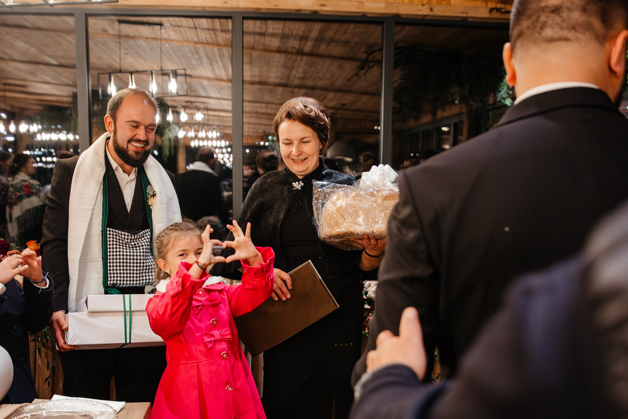 Nunta de Poveste la Sucevița: Cristi și Andreea. Servicii foto-video profesionale, pentru momente de neuitat