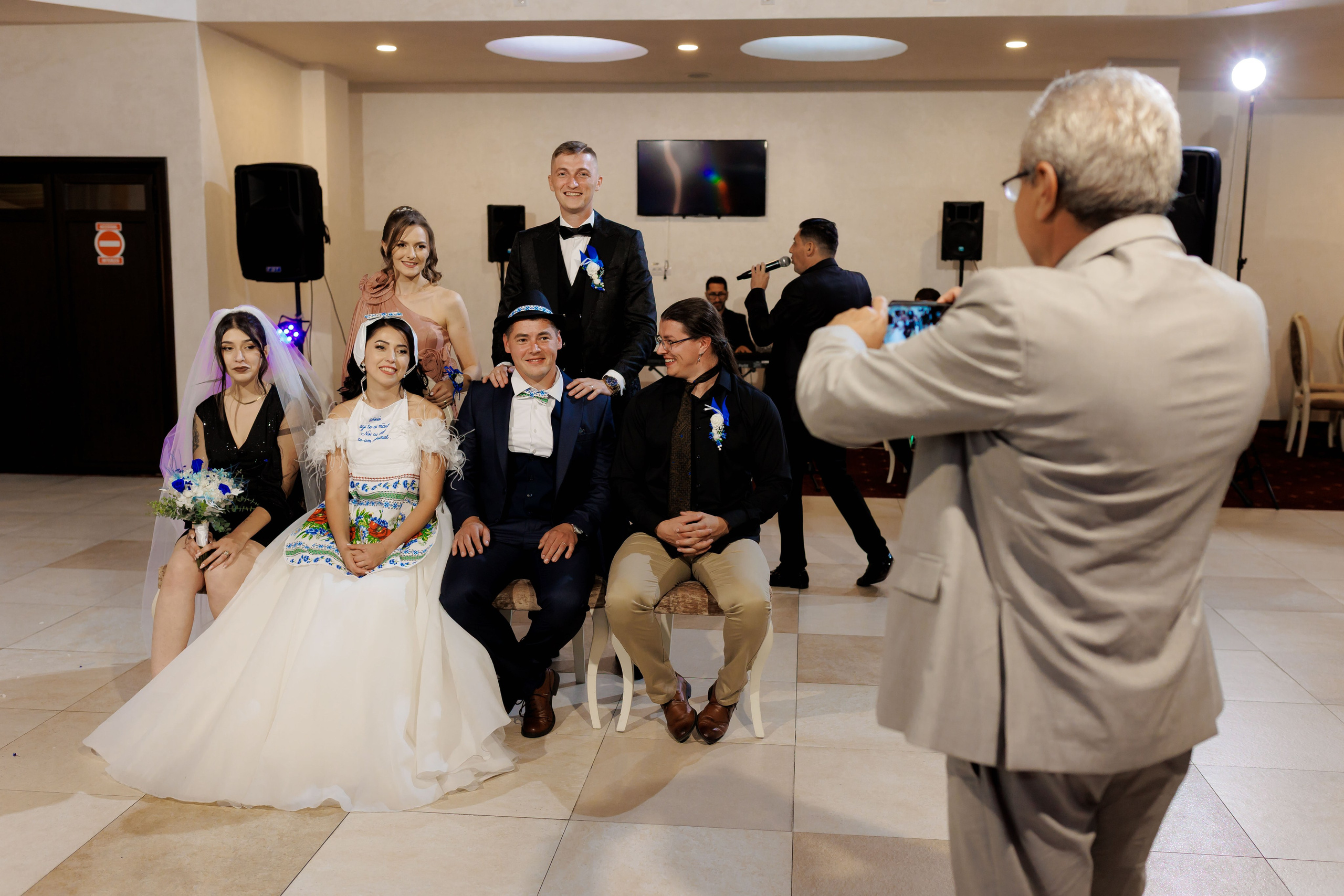 Loredana & Emilian – Ziua Nunții | Videografie - fotografie Botez Suceava, Iași, Botoșani. Servicii foto-video profesionale, pentru momente de neuitat