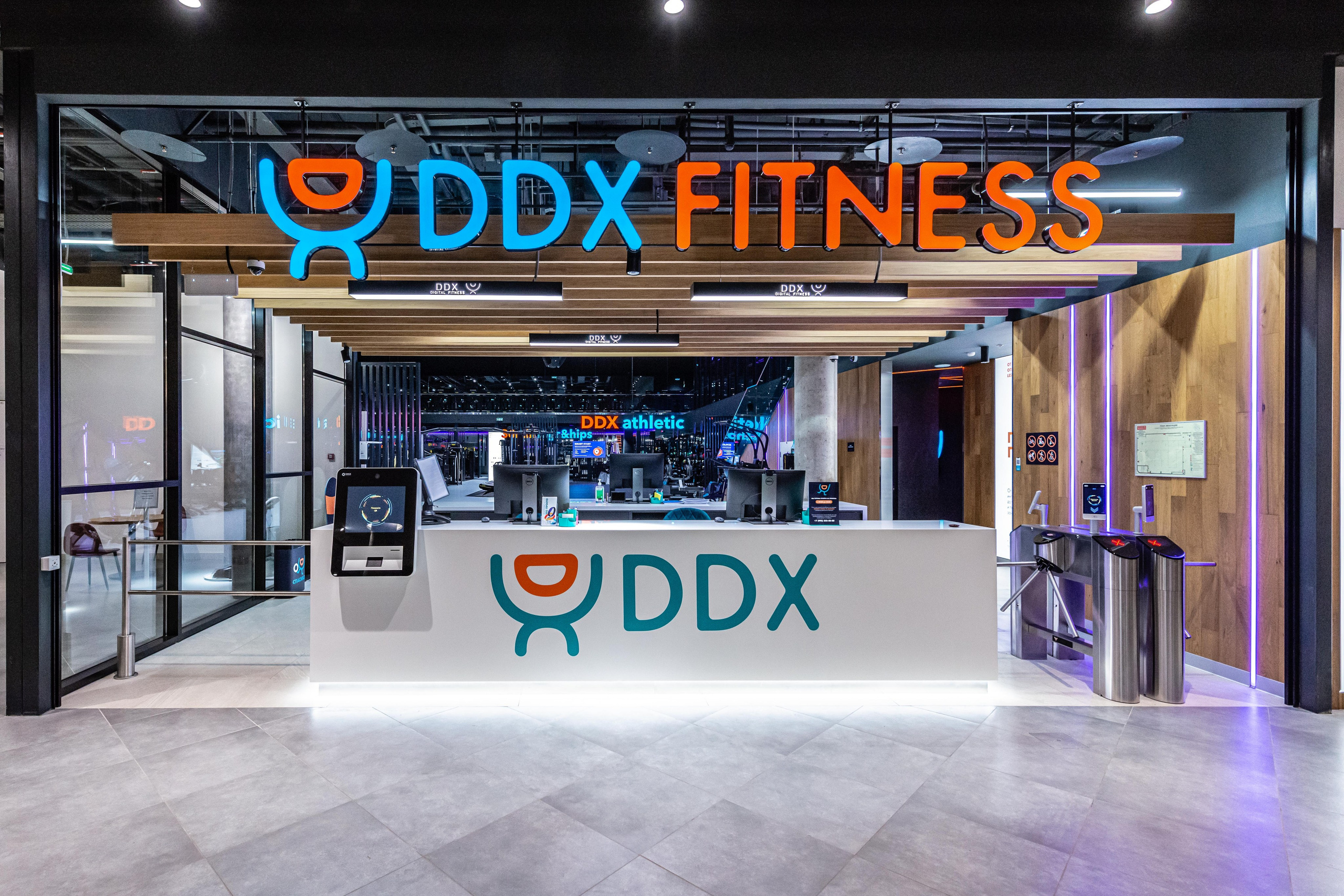 DDX Fitness в ТЦ Место встречи Янтарь. ФОТОГРАФ МЕКСИКА КИНТАНА-РОО