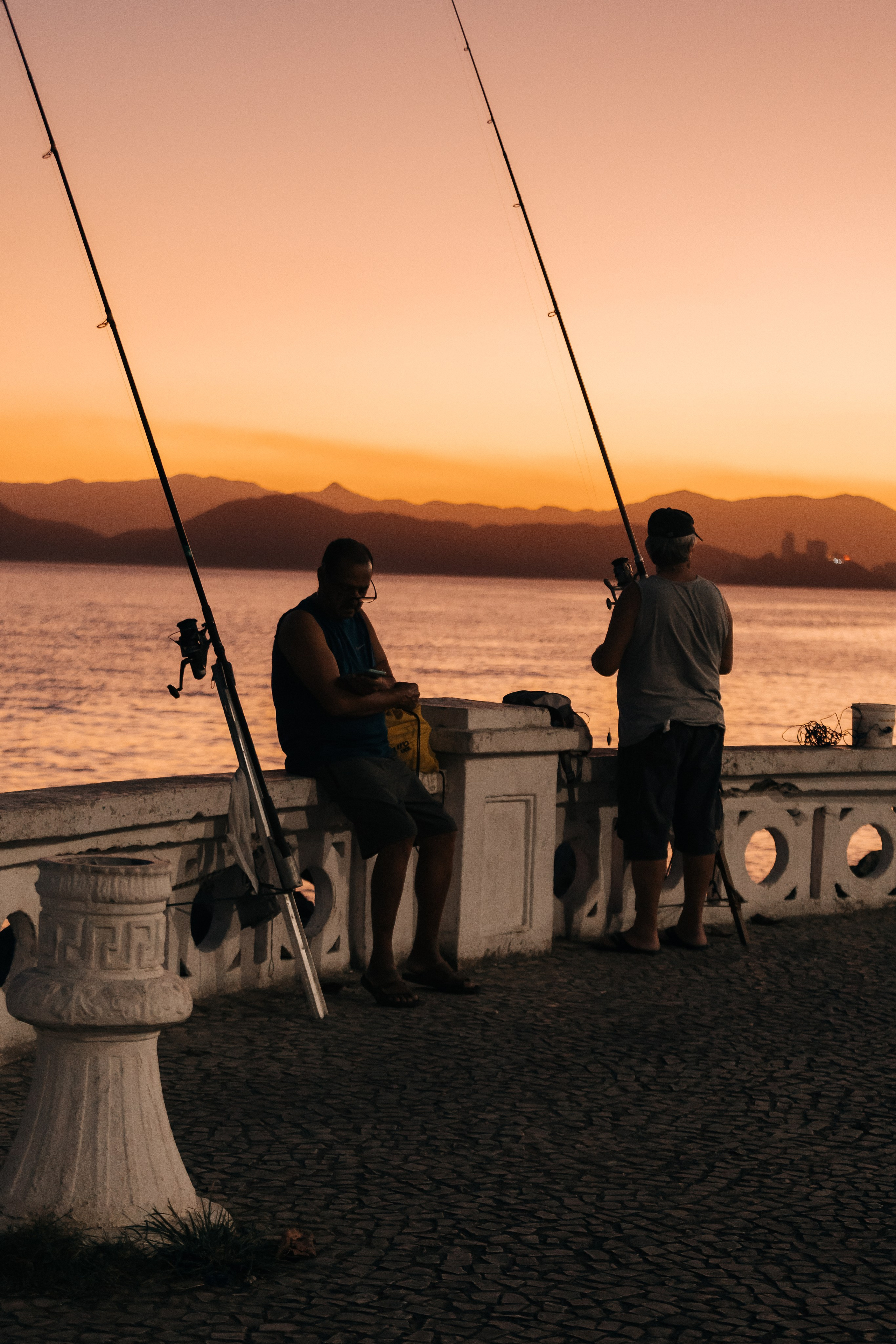 Por sol Sol — Ponta da Praia / Santos. Mareh Audiovisual
