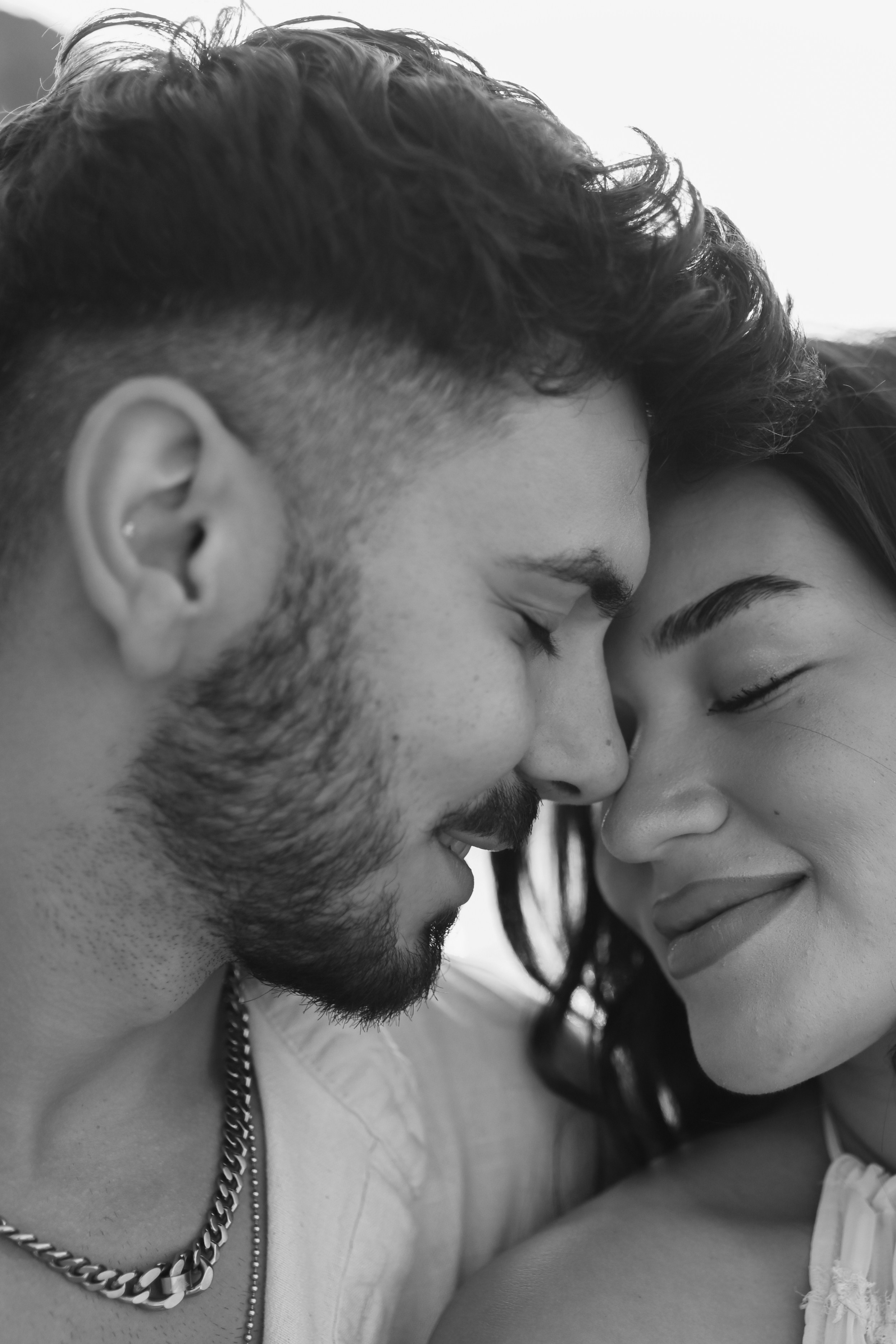 Maternity Photoshoot in Rhodes. Photographer in Rhodes Island