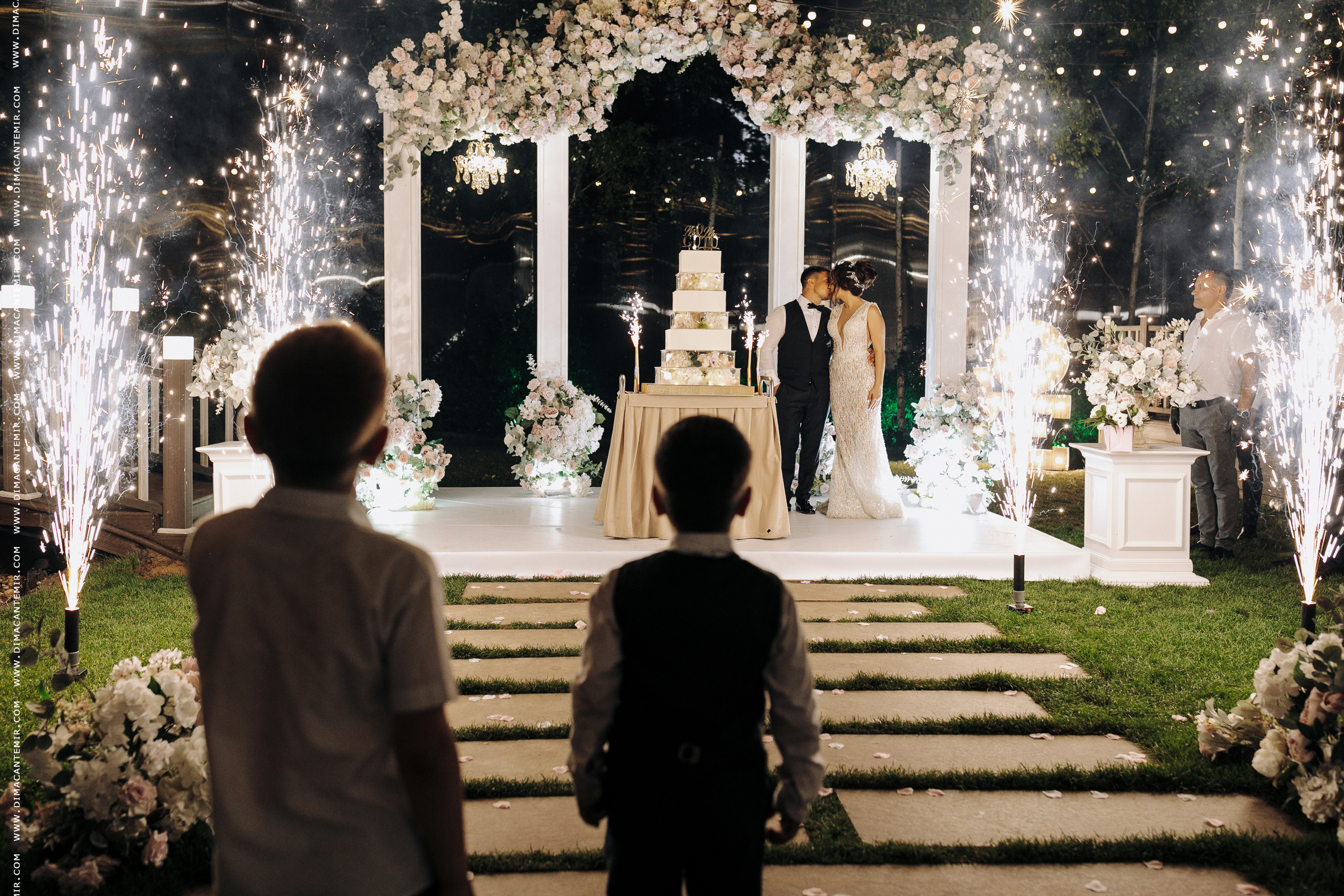 VICTOR + OLGA | Capitoles Park. Fotograf de nuntă în Chisinau, Moldova. Poze și Video Comerciale