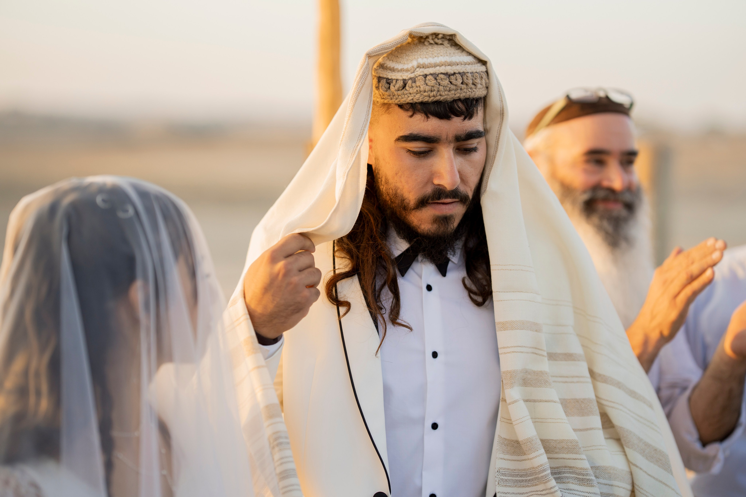 אביה ואחיה. יוסף מזרחי צילום חתונה, ברית וזוגיות. צלם מקצועי שאוהב להוציא אתכם הכי יפים ברגעים הכי מרגשים