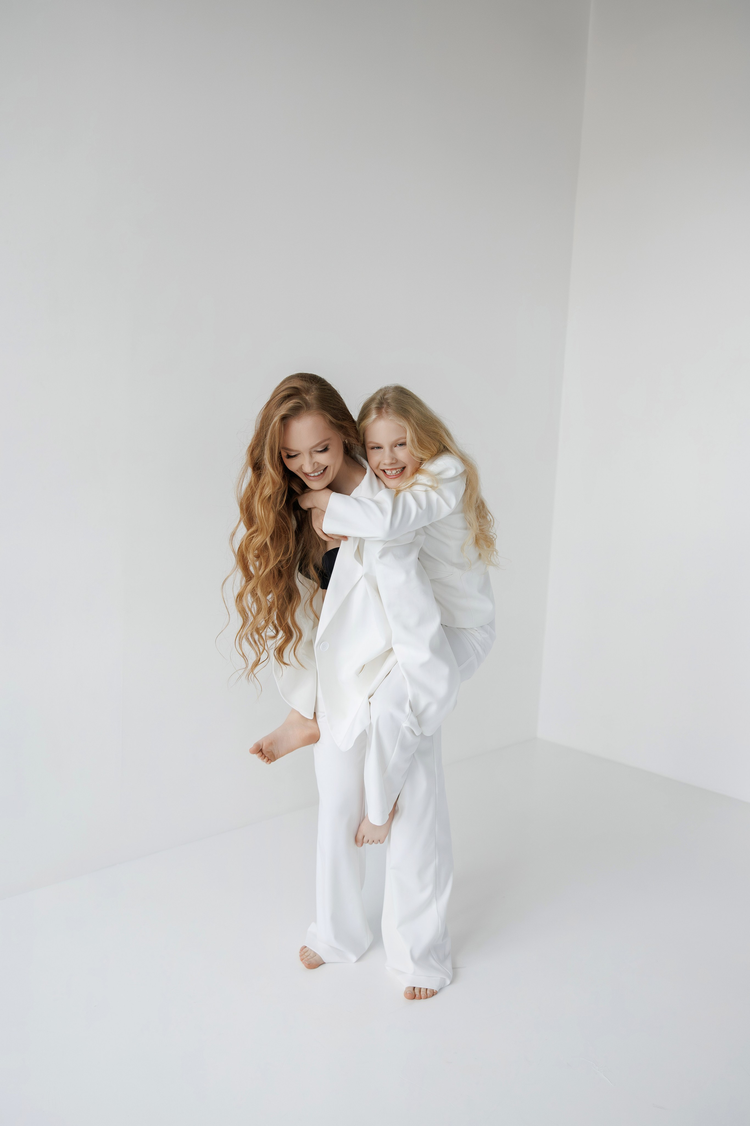 Ola & Lizi. Fotograf ślubny i rodzinny w Krakowie Yana Klymova