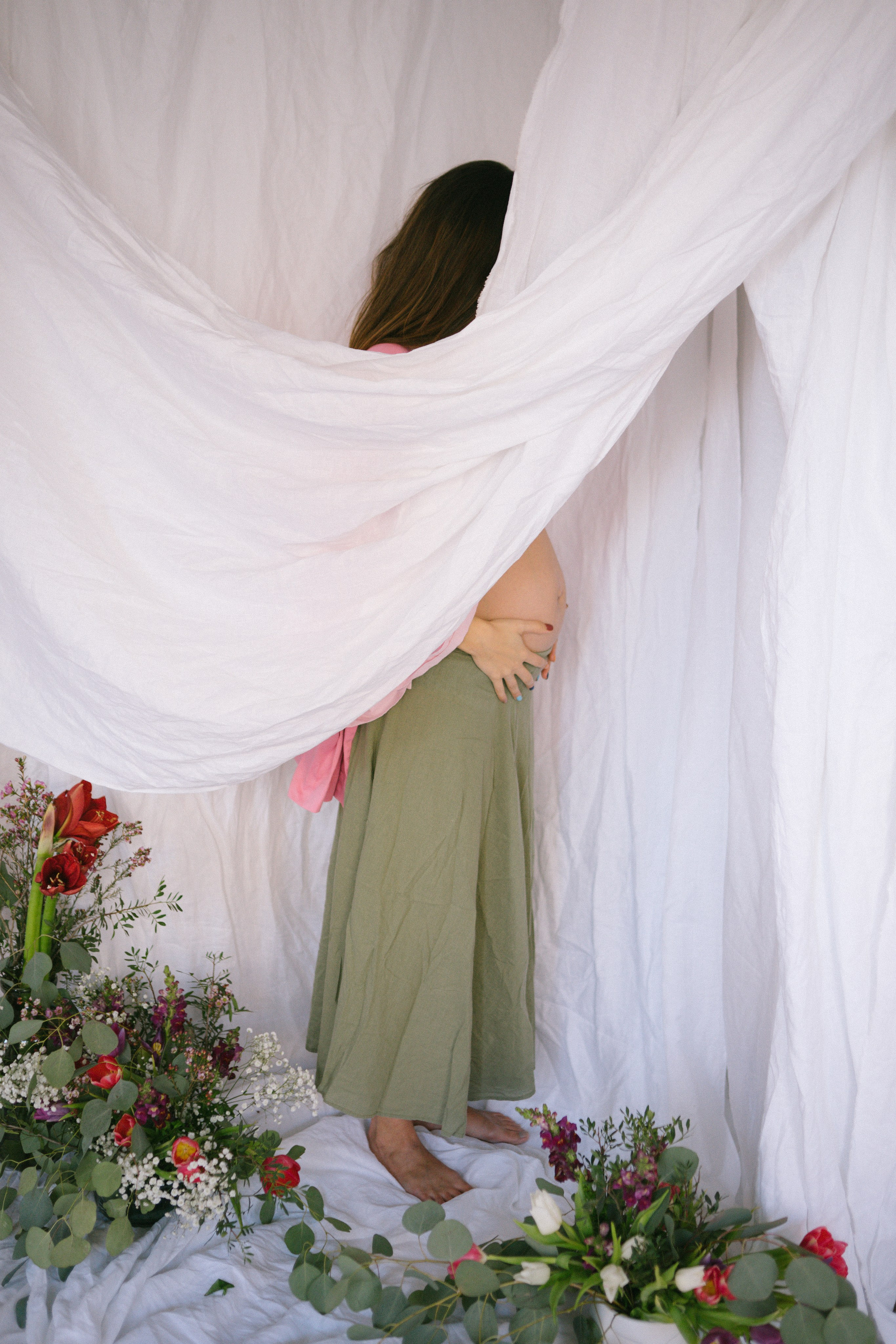 Ședințe Foto Primăvara Colorată Brașov | Mădălina Beda. Madalina Beda- Artist vizual, fotograf, doula la nastere, consultant babywearing Brasov si in toata tara