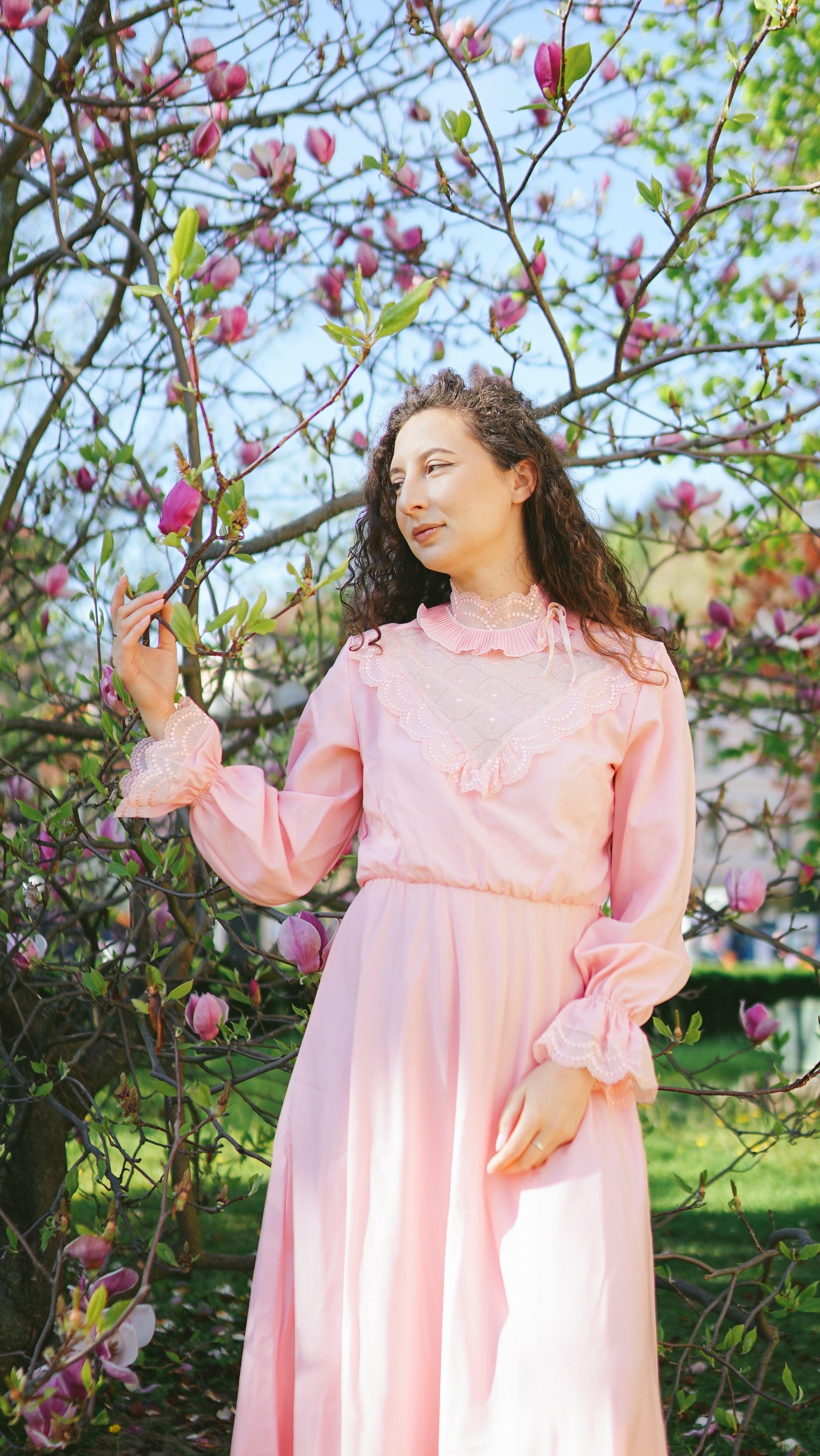 Fotografie de Portret Brașov | Artist Mădălina Beda. Madalina Beda- Artist vizual, fotograf, doula la nastere, consultant babywearing Brasov si in toata tara