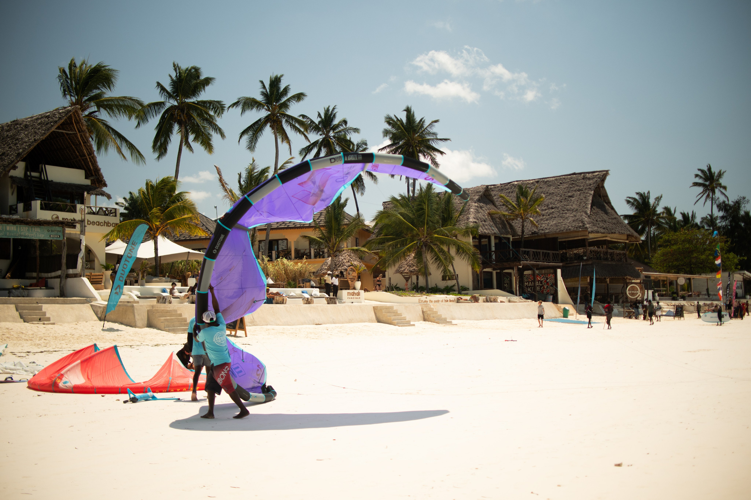 Kite surfing. Photographer Sri Lanka