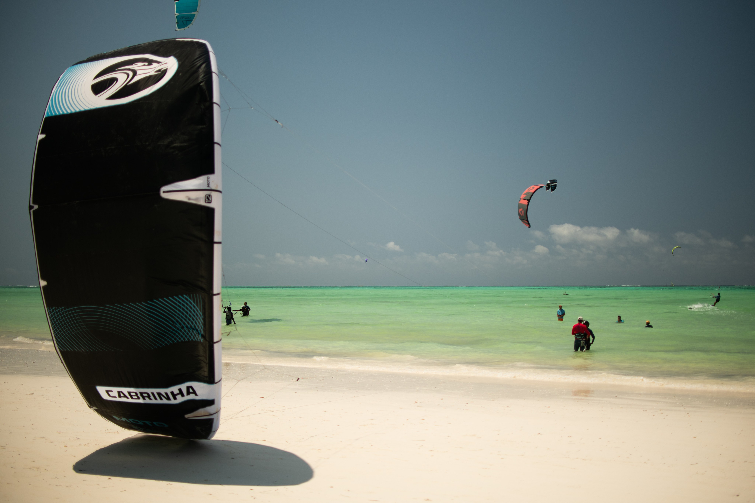 Kite surfing. Photographer Sri Lanka