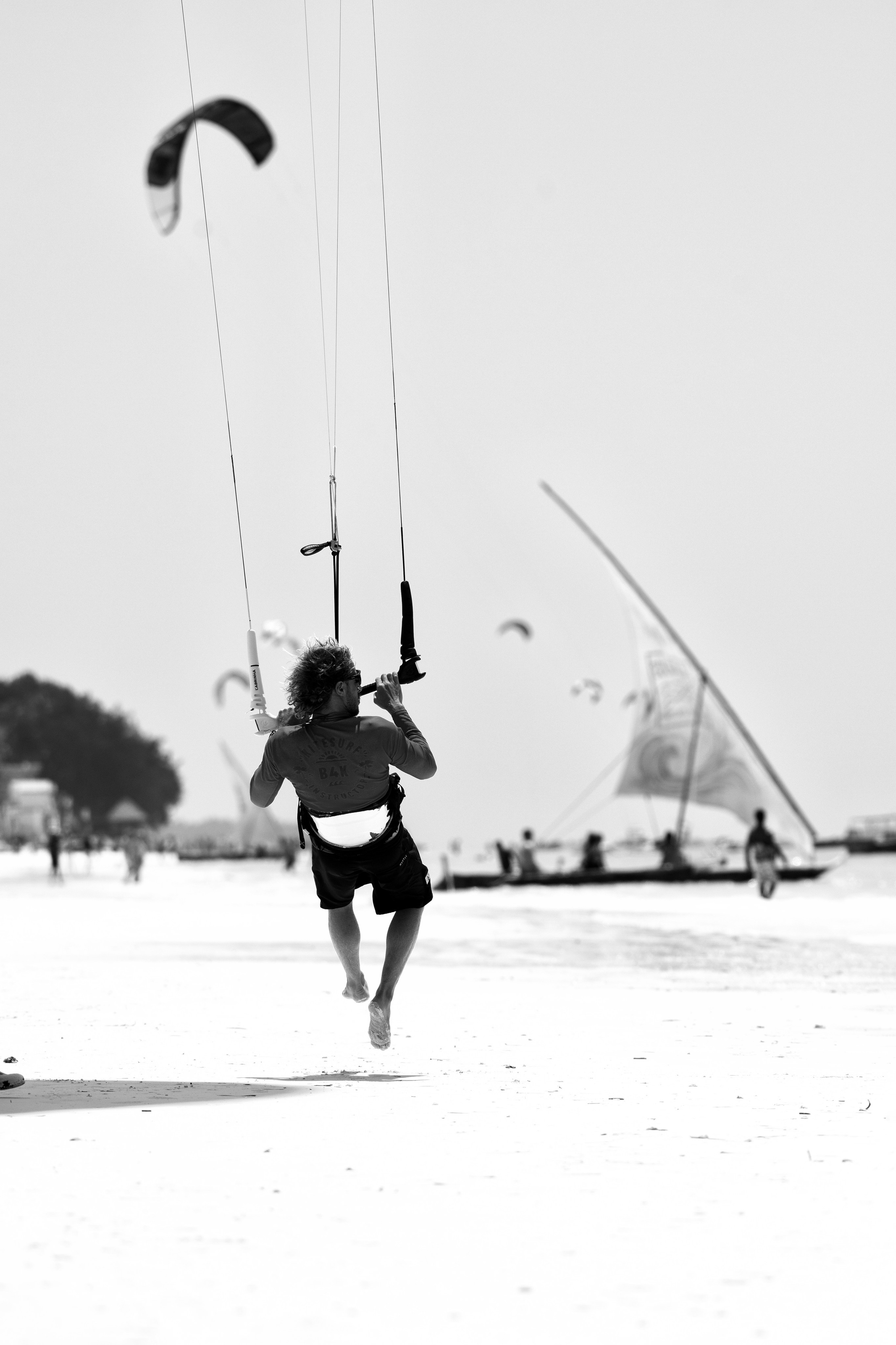 Kite surfing. Photographer Sri Lanka