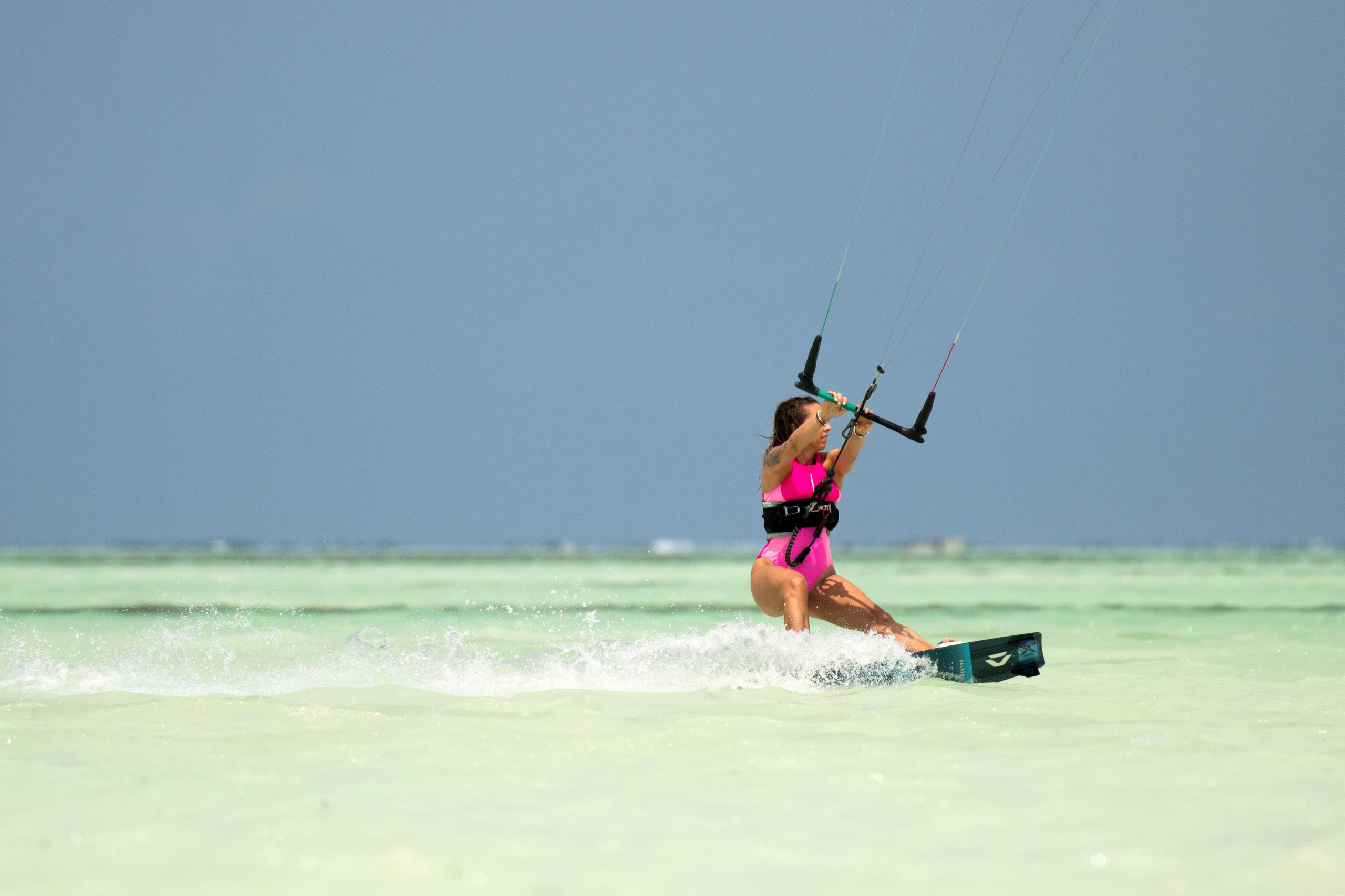 Kite surfing. Photographer Sri Lanka