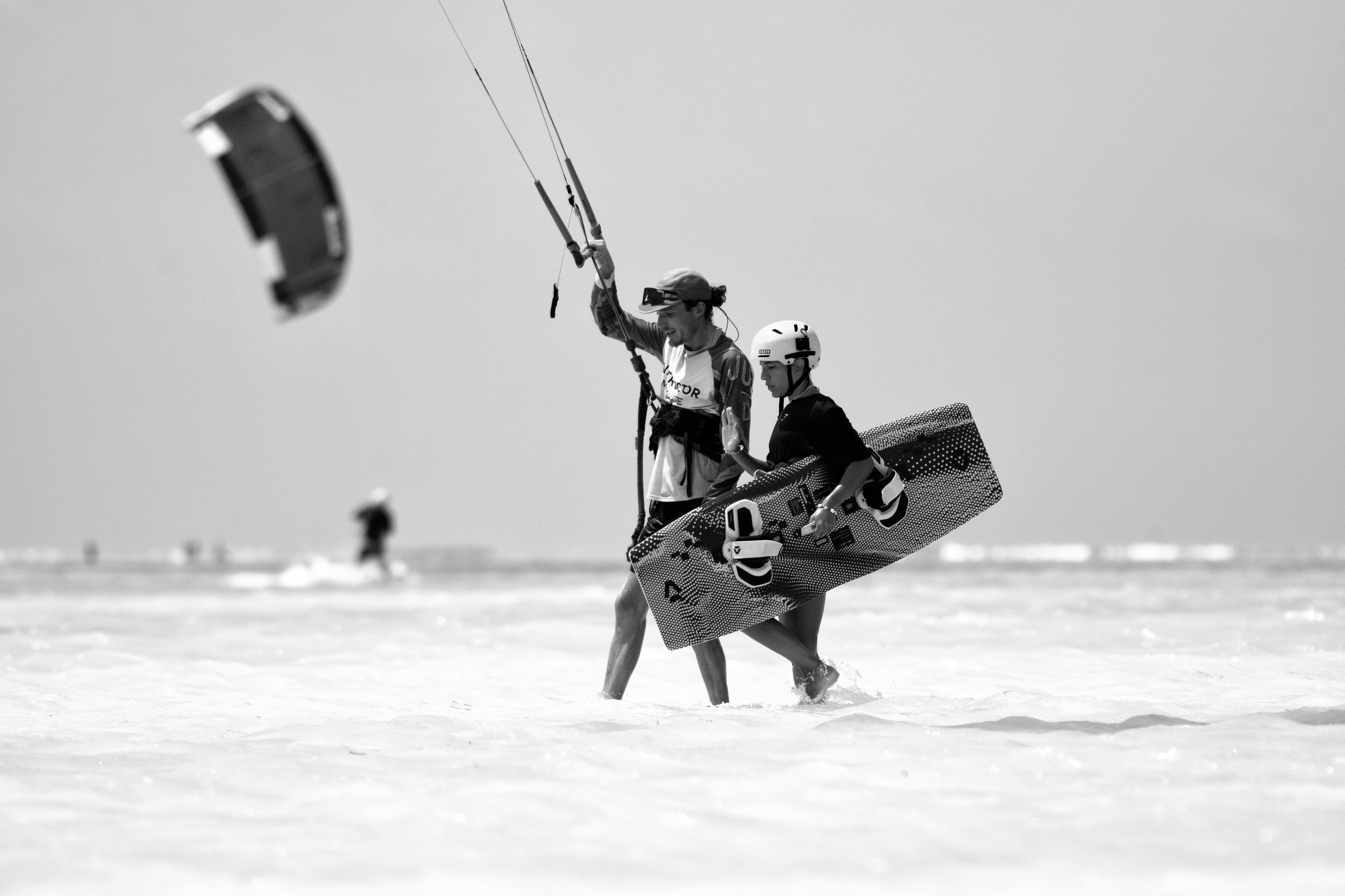 Kite surfing. Photographer Sri Lanka