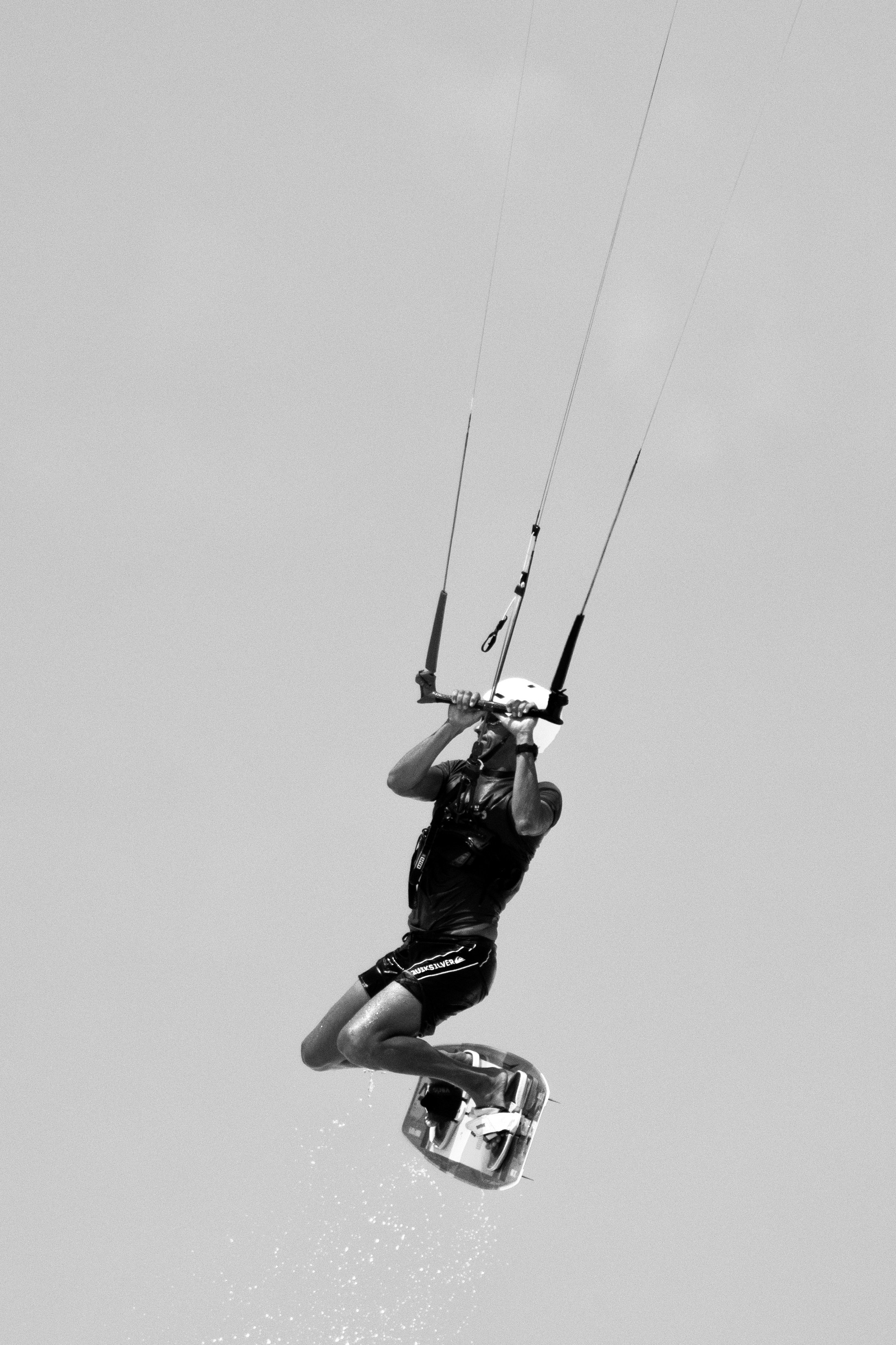 Kite surfing. Photographer Sri Lanka