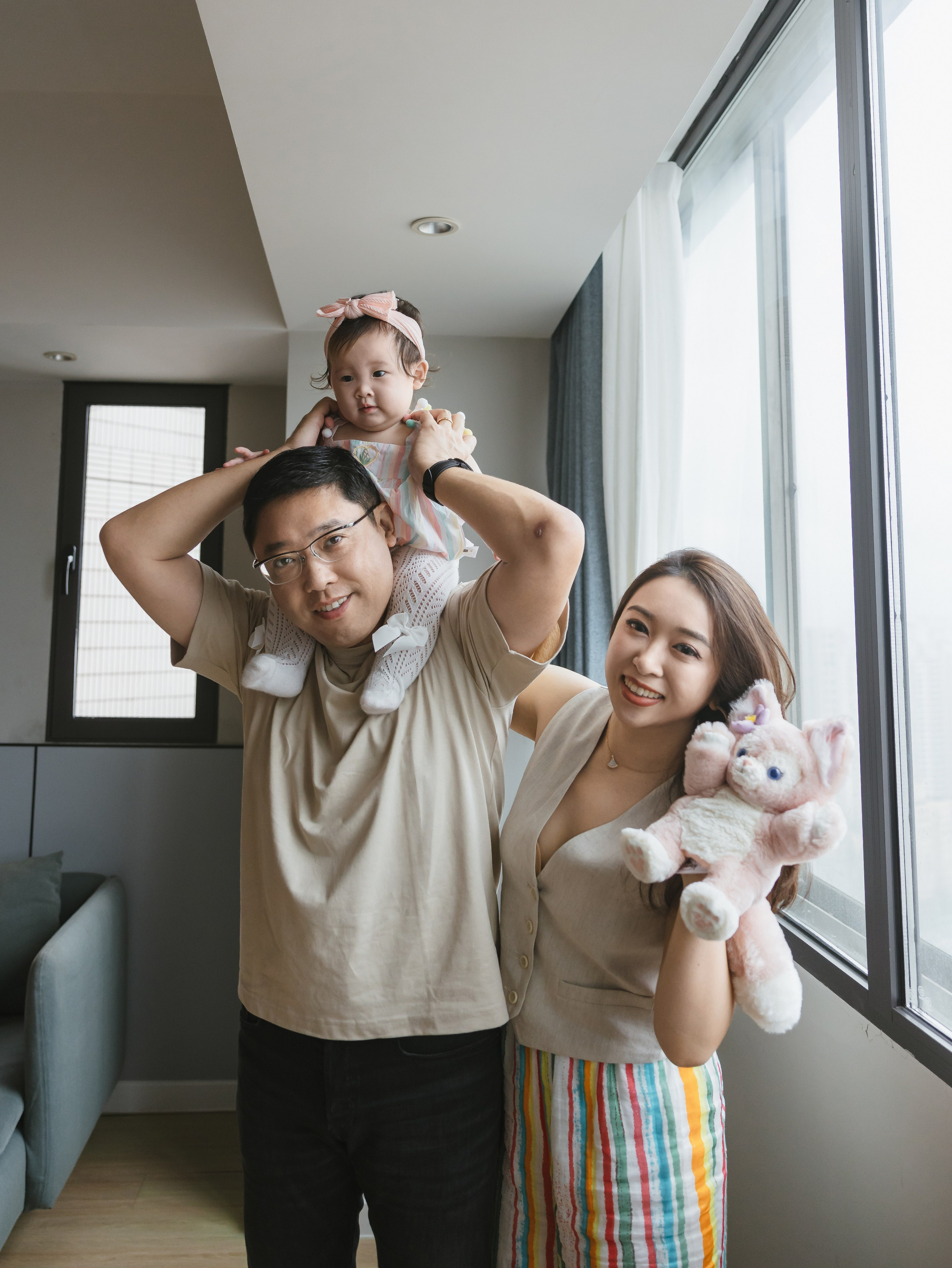 Family photograph in Shanghai. Shanghai Family Photographer Dora
