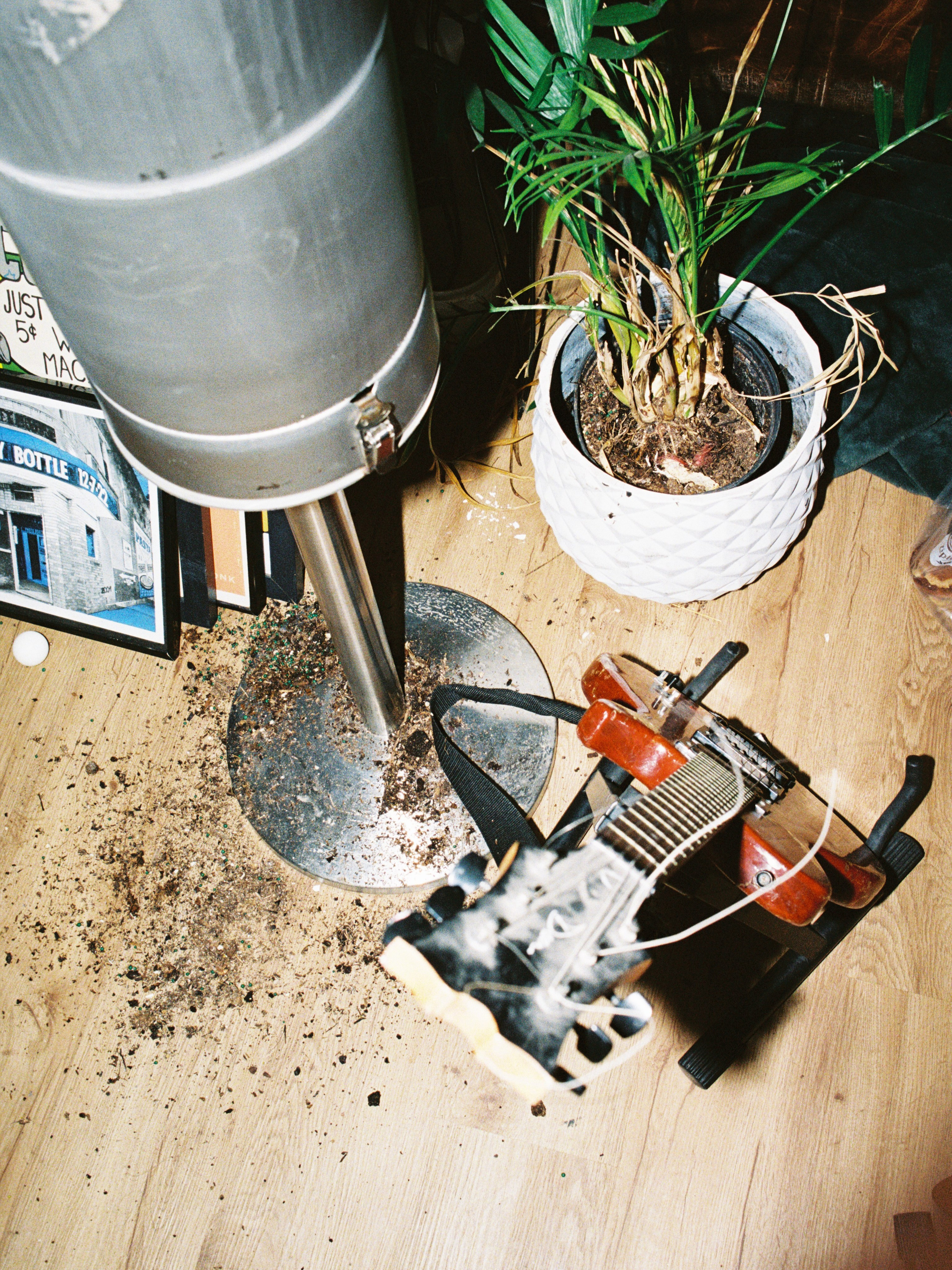 BEHIND THE SCENES. 35mm Photography by Brad Zgonena based in Chicago, IL