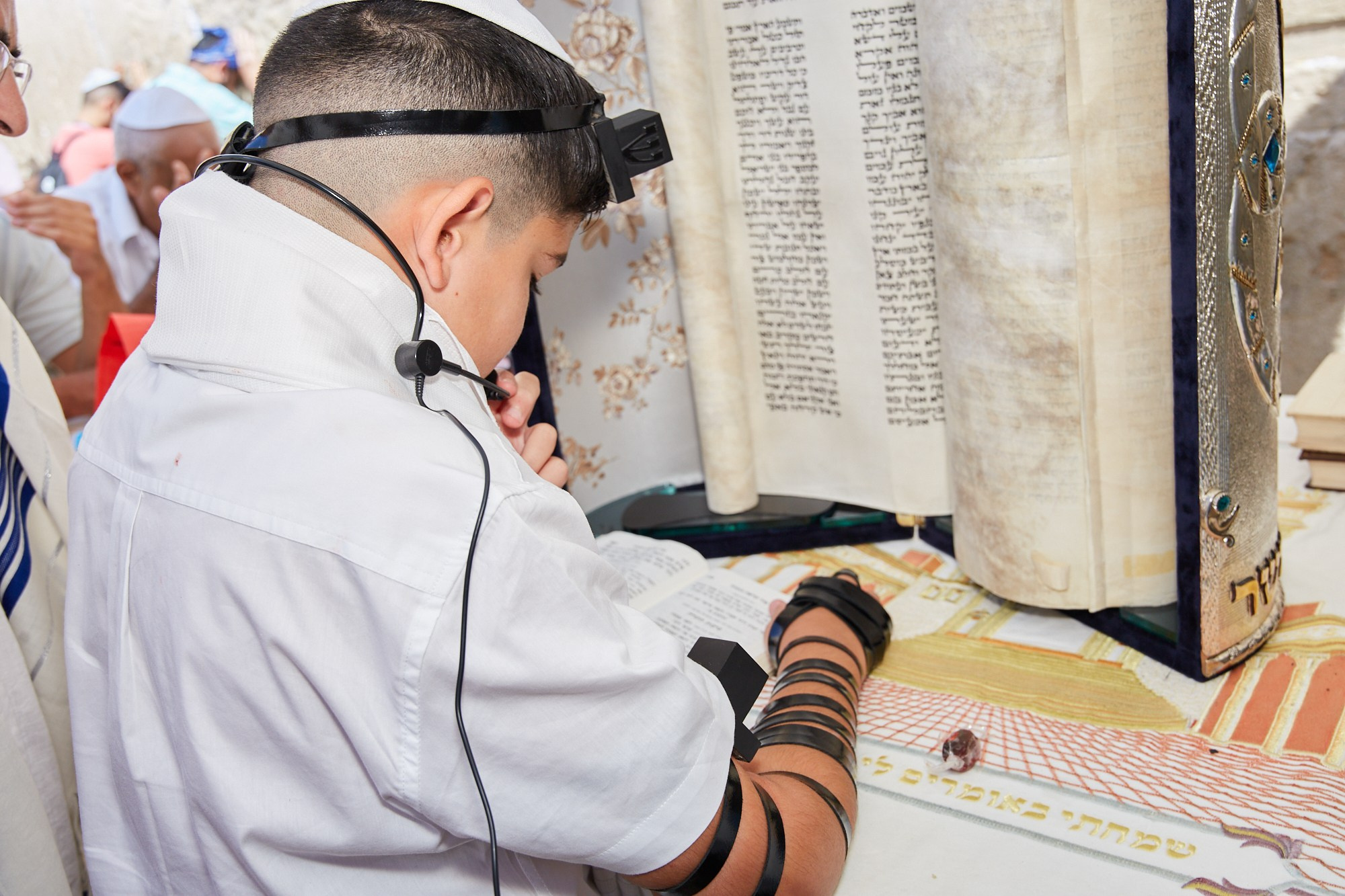 Бар-мицва на Котеле. Портретный и репортажный фотограф в Израиле Рома Бирман