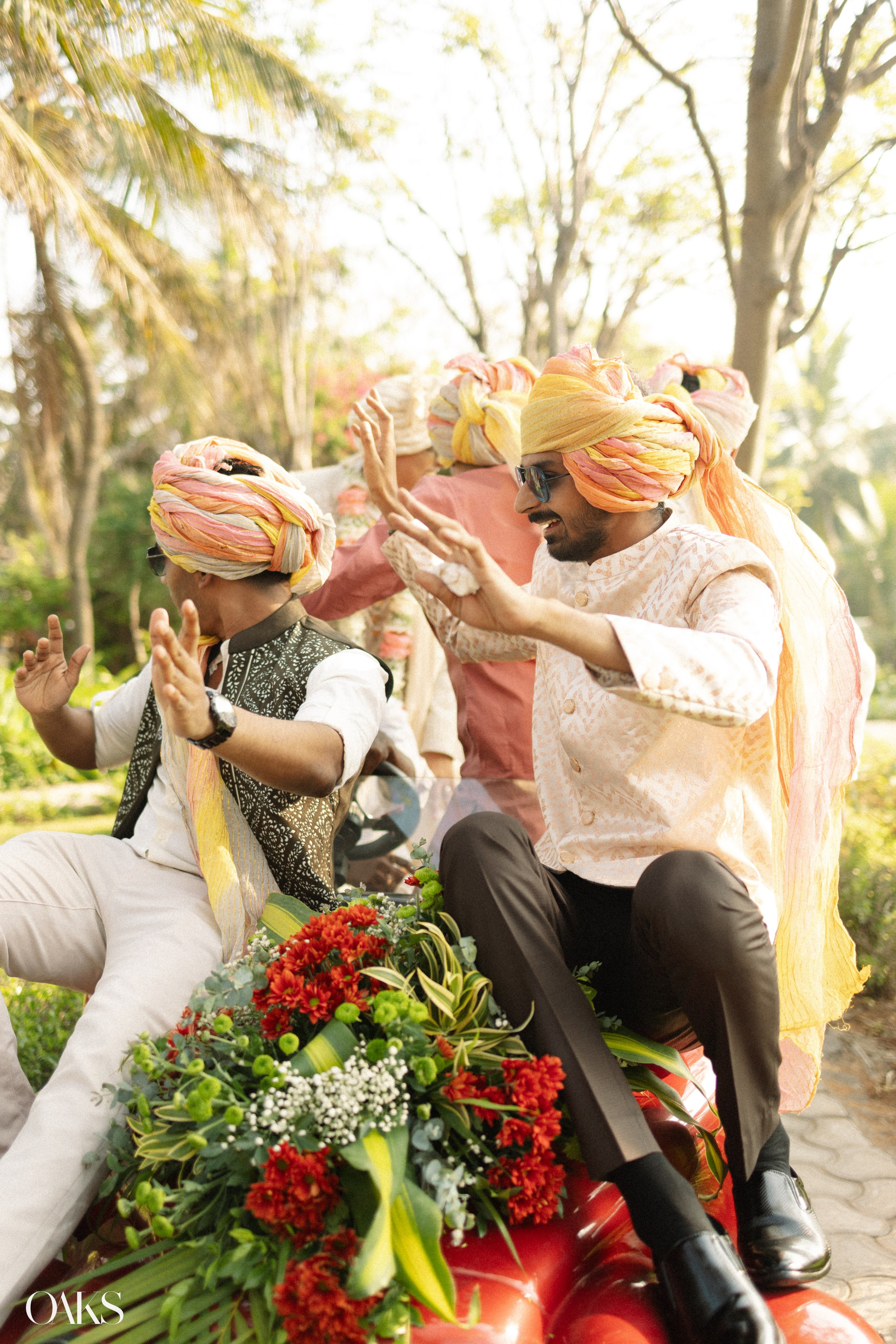 Rahul Pooja. Wedding & Editorial Photographer | Anandshivadas