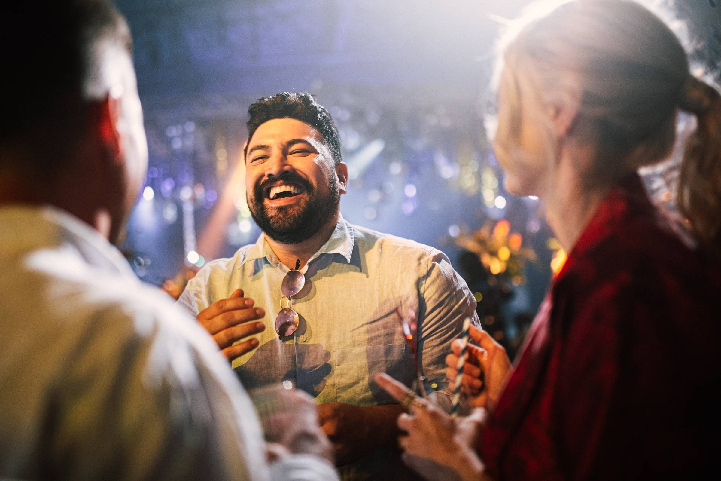 KĀZAS BEZ ROBEŽĀM DISKO STILĀ