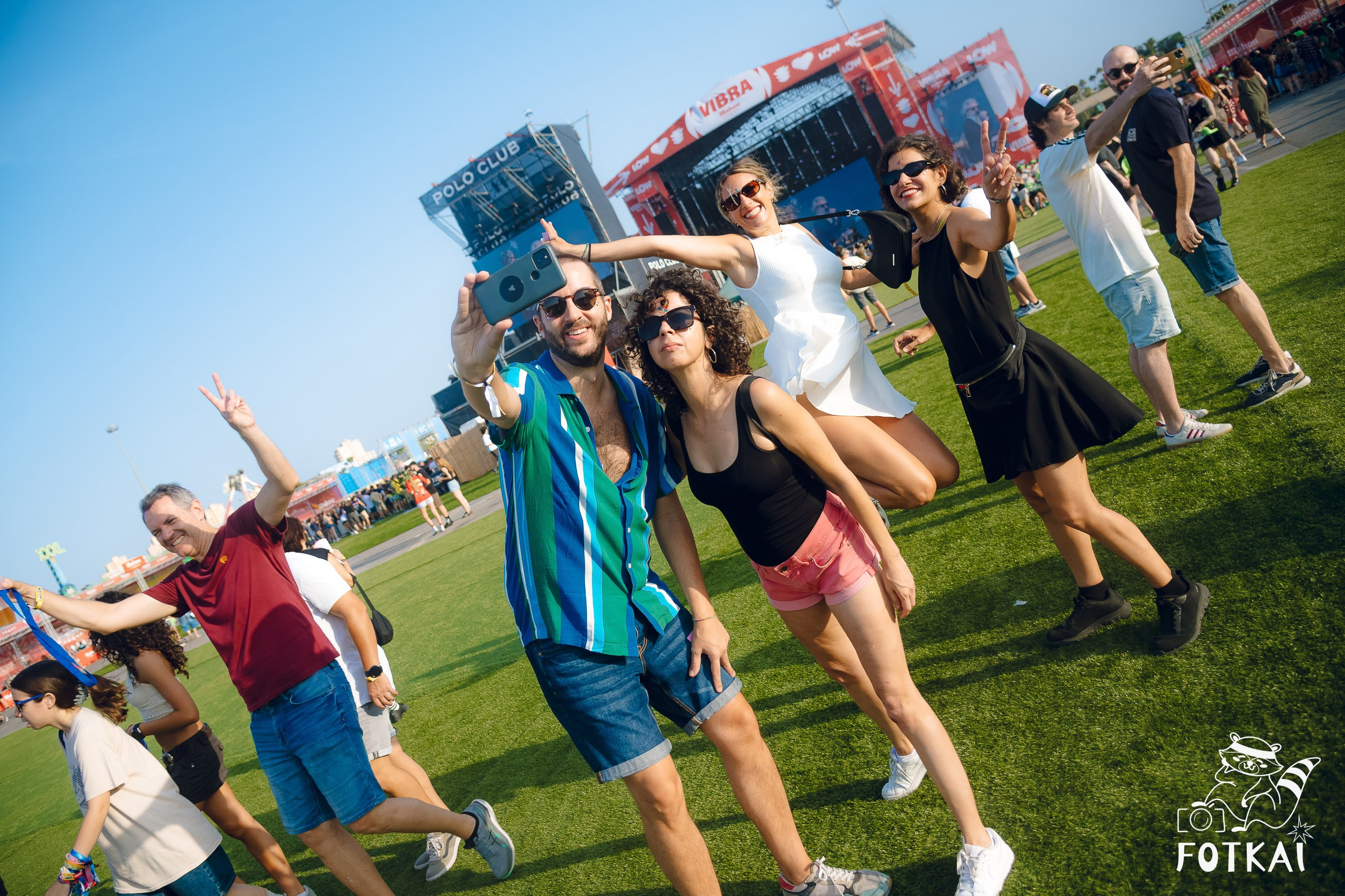 Low Festival 2026 — Fotorreportaje del primer día del festival indie en Torrevieja | FOTKAI