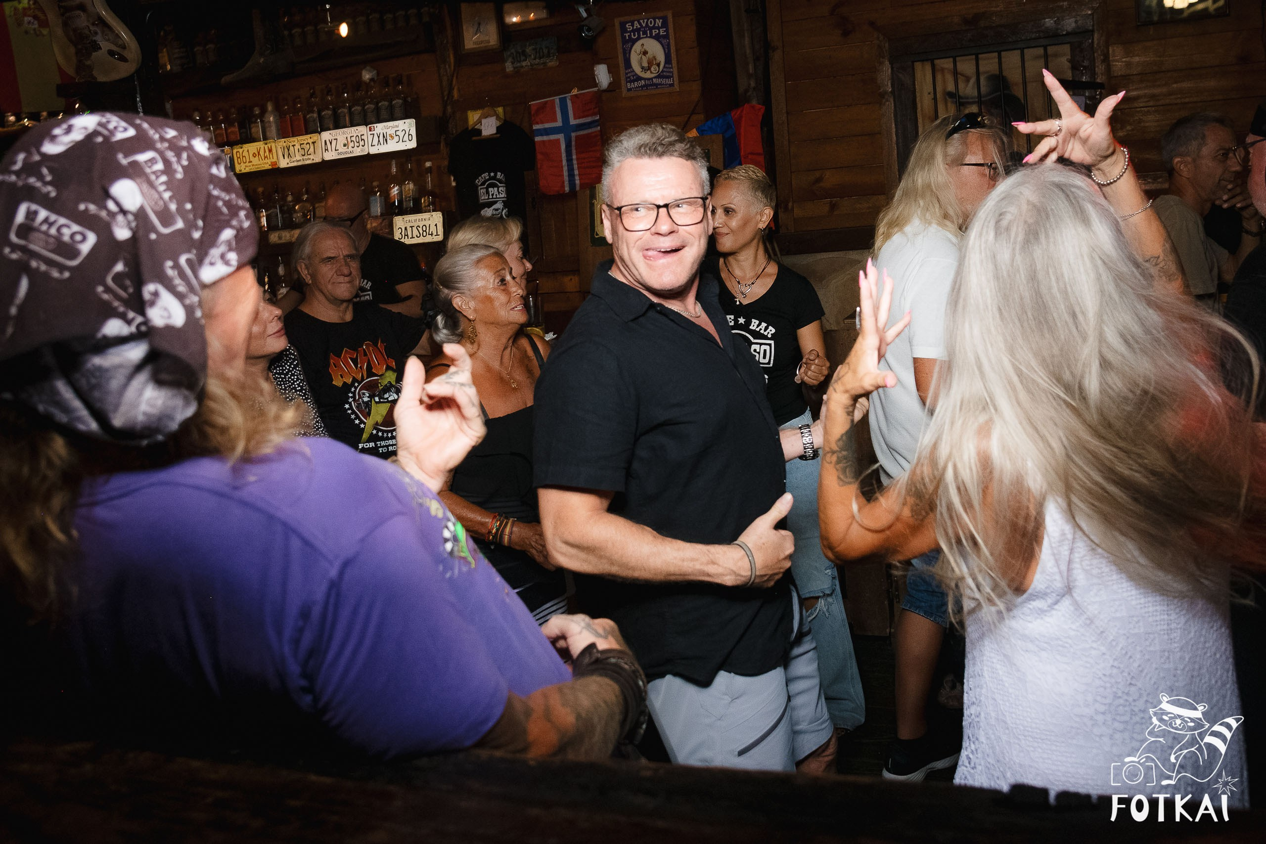 MOST WNTD en El Paso Rock Bar Torrevieja: Reportaje fotográfico 26.09.25 | FOTKAI