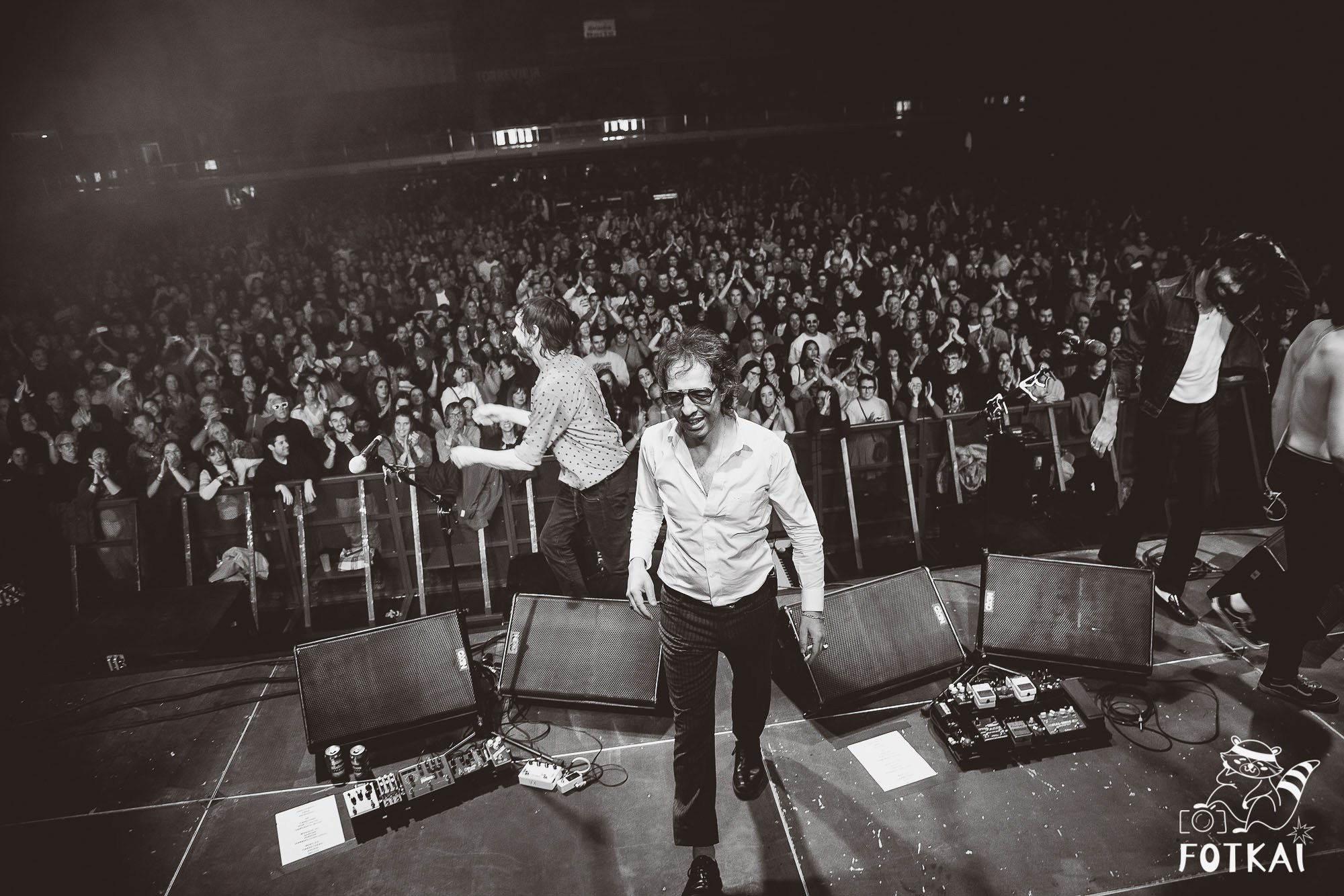 Sidonie en Torrevieja 2025 – Fotos del concierto y reportaje completo | FOTKAI