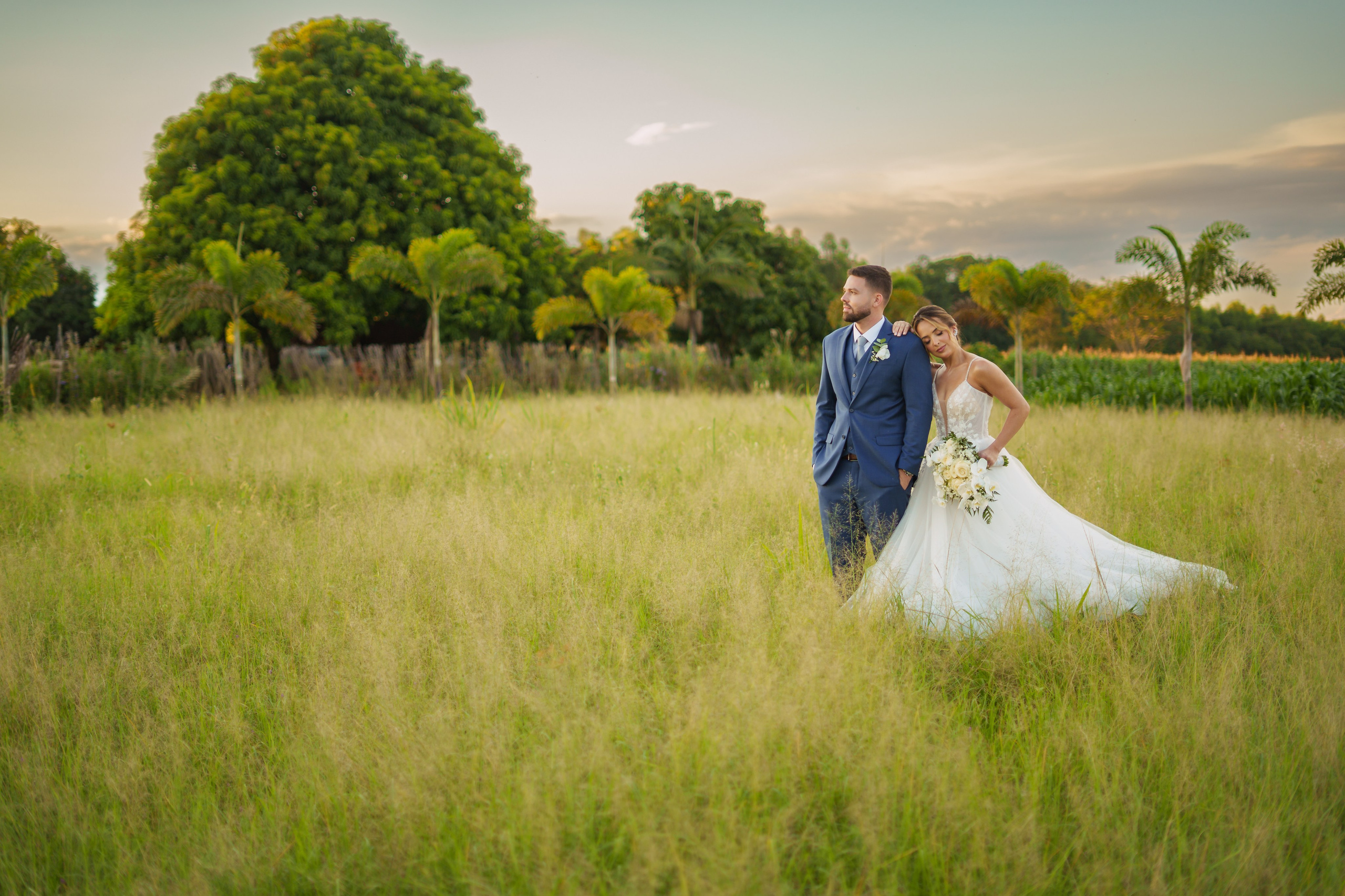 História de Aline & Gabriel. O Casal Dos Noivos