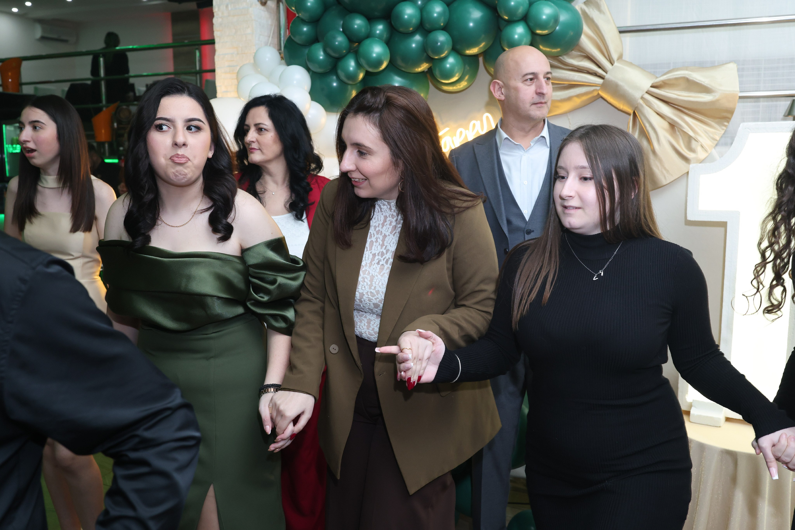 Sarin 18ti rođendan. Foto Simic Jagodina