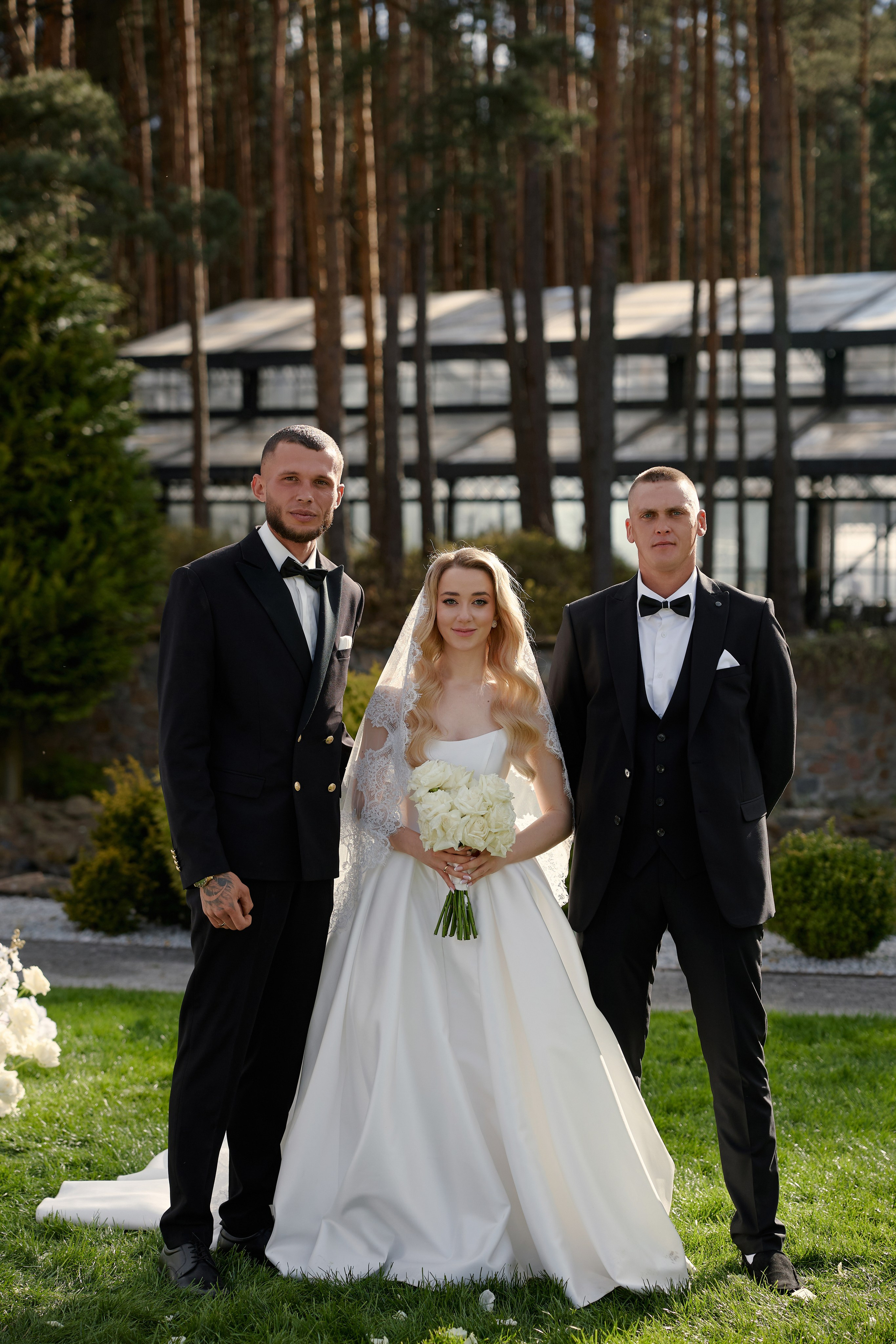 Natalia & Roman. Dworek przy lesie. Fotograf ślubny i rodzinny w Krakowie Yana Klymova