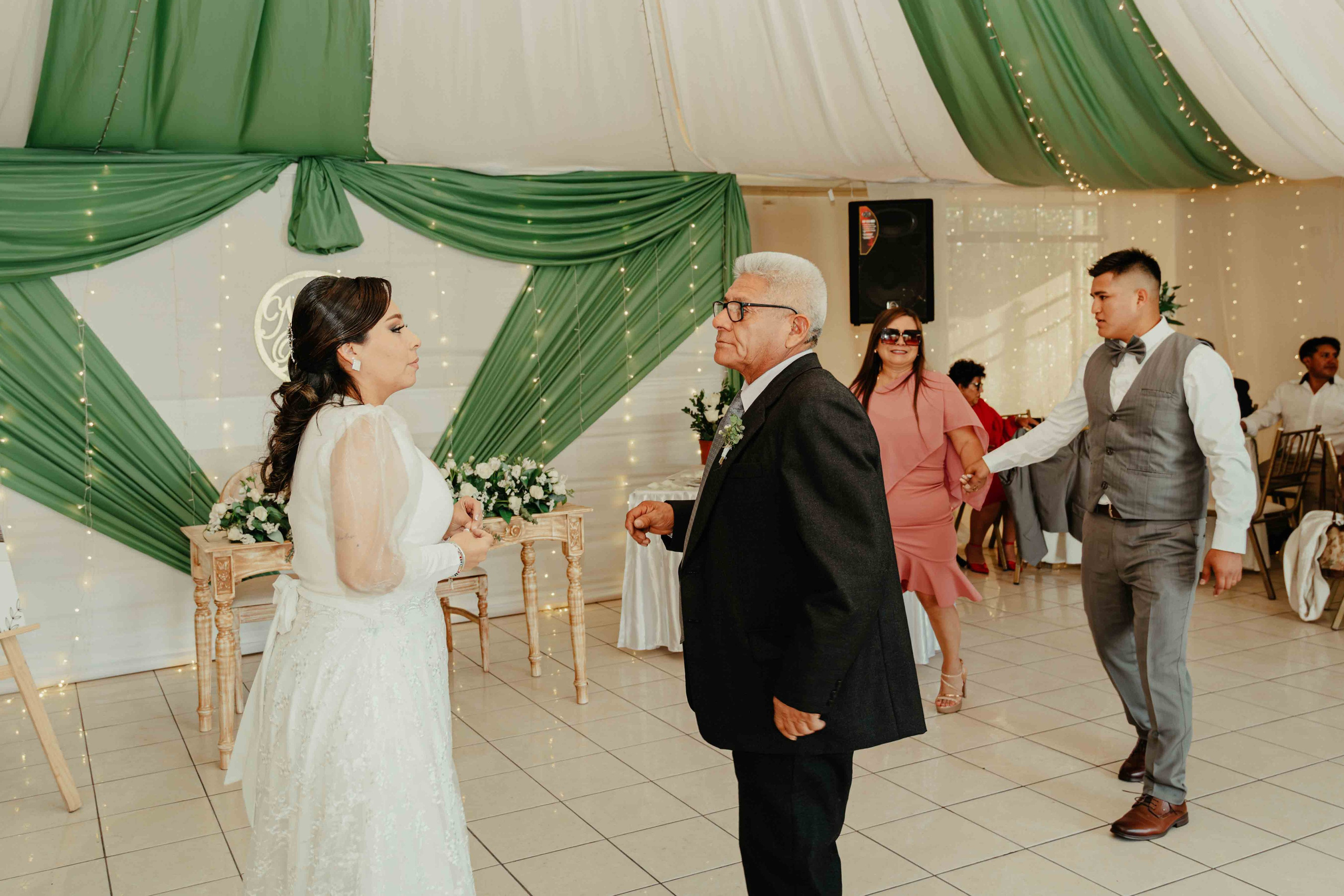 VICTOR Y MELANY BODA CIVIL. Studio KVTA | Fotografía y Video de Bodas en Arequipa