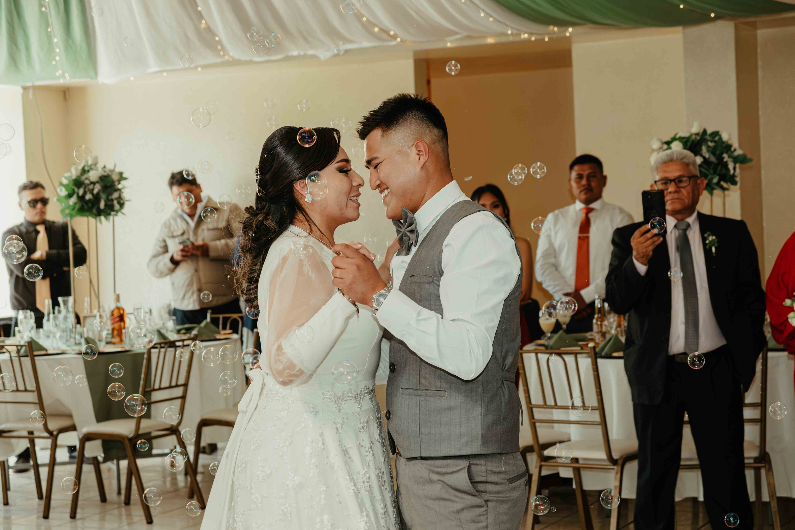 VICTOR Y MELANY BODA CIVIL. Studio KVTA | Fotografía y Video de Bodas en Arequipa